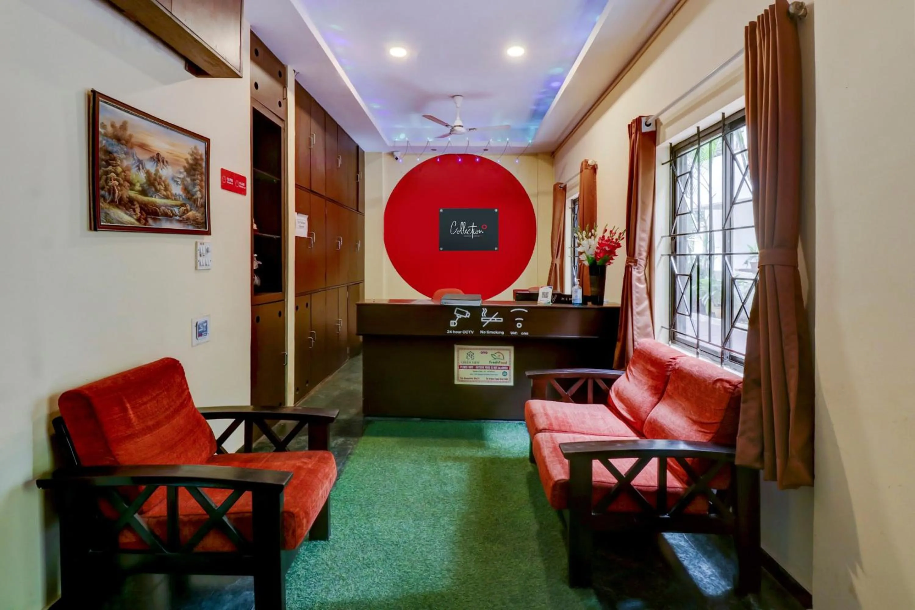 Lobby or reception in SUPER COLLECTION O GREEN VIEW HOMES Near Nexus