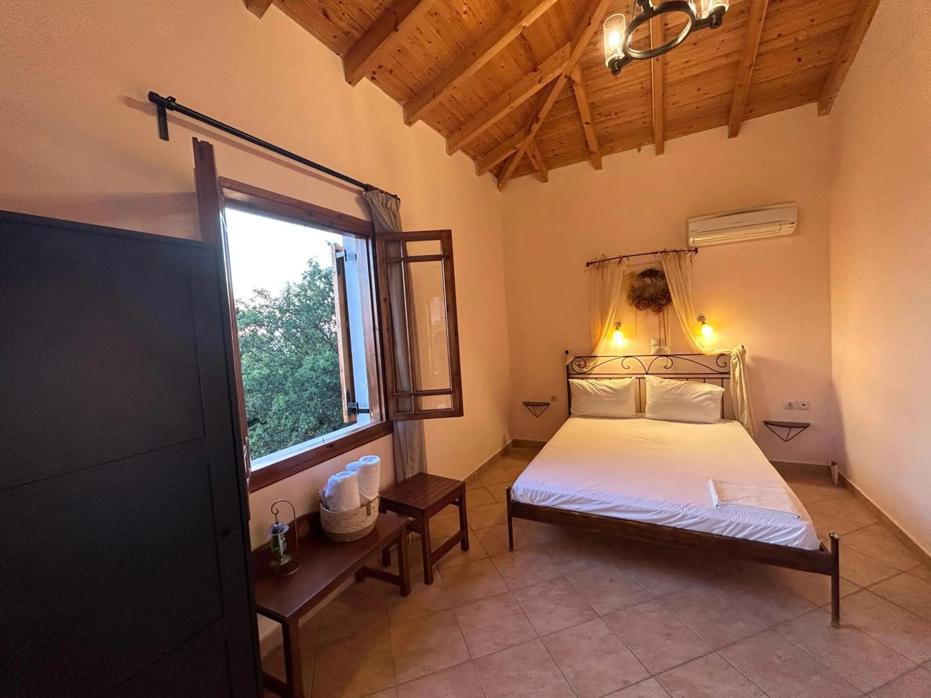 Porto Katsiki Guest Houses