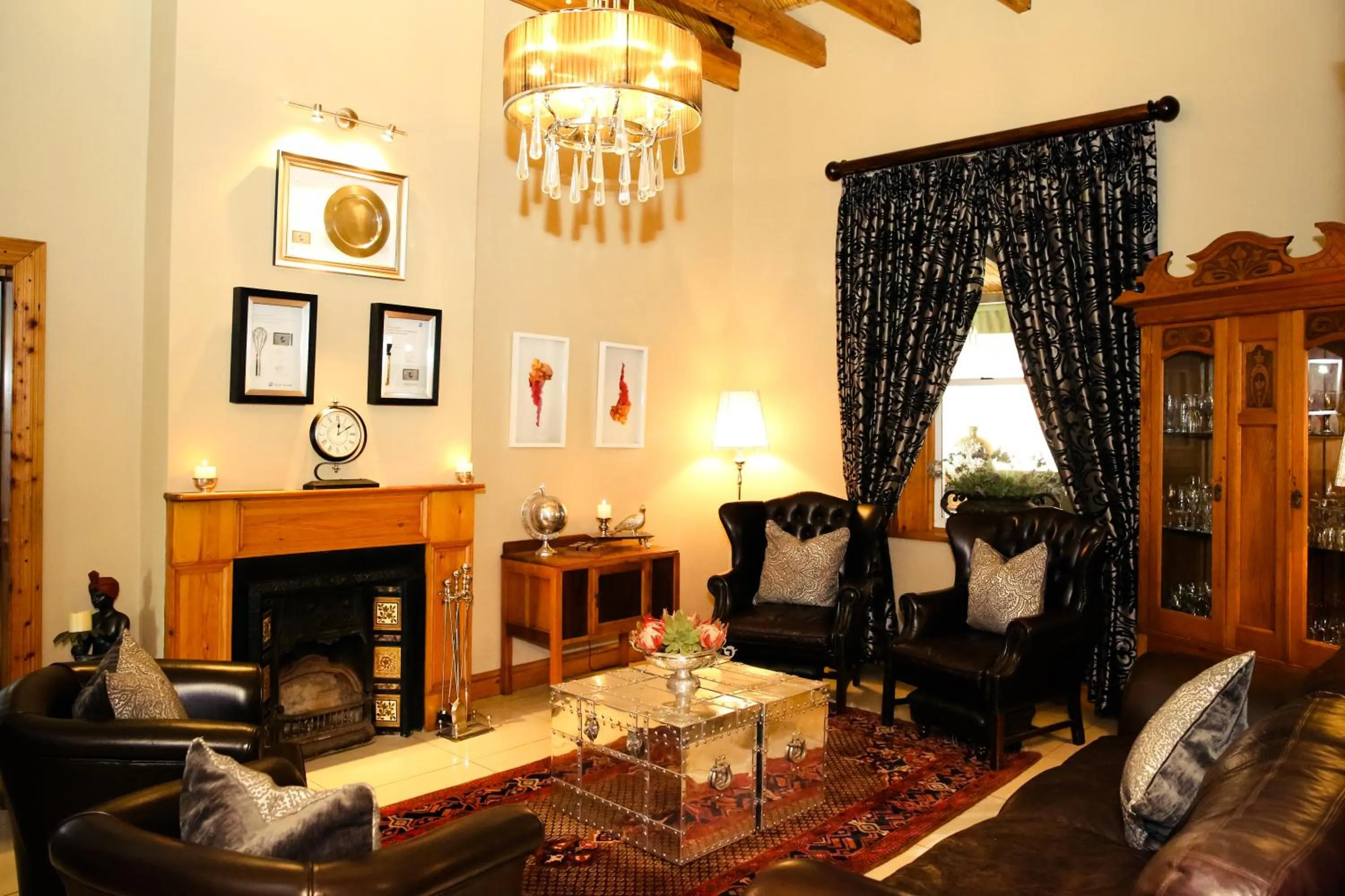 Restaurant/places to eat in Surval Boutique Olive Estate