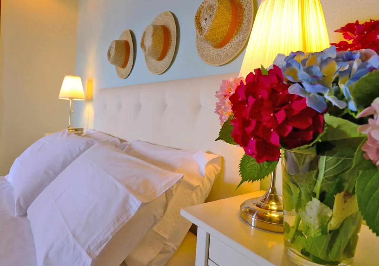 Bed in Boutique Hotel Kentrikon & Bungalows