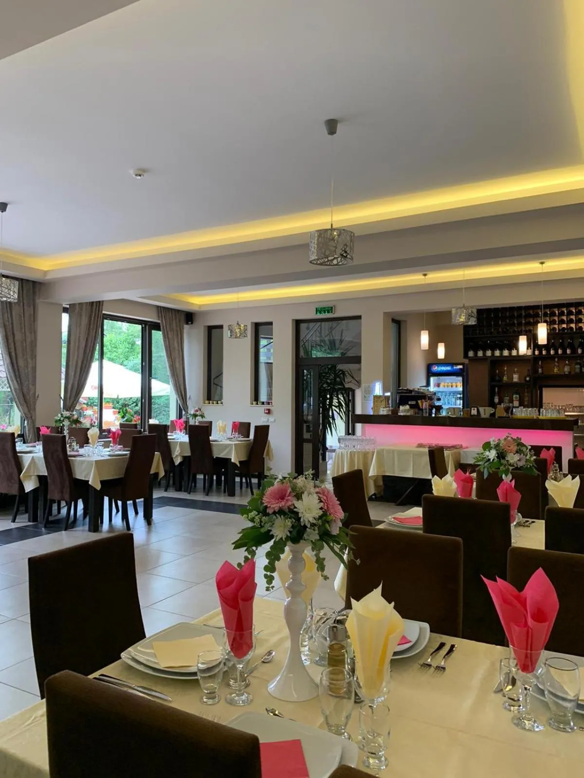 Restaurant/places to eat in Pensiunea Andrei Moieciu