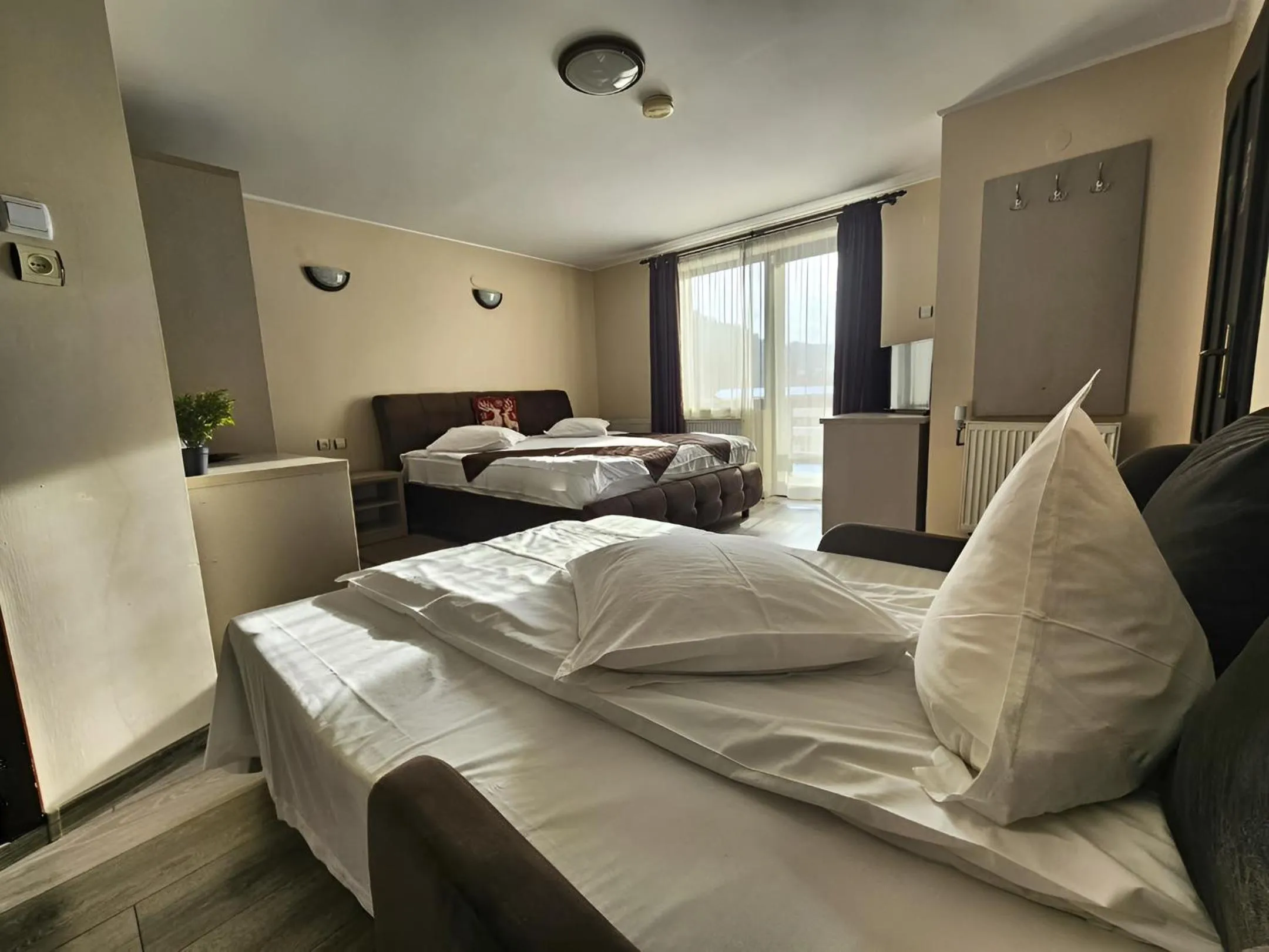 Bedroom, Bed in Pensiunea Andrei Moieciu