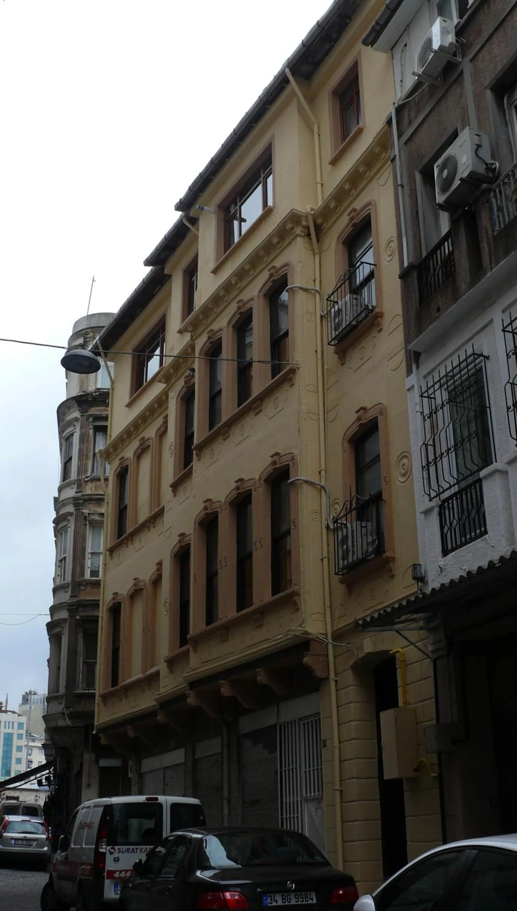 Facade/entrance in Budak Residence