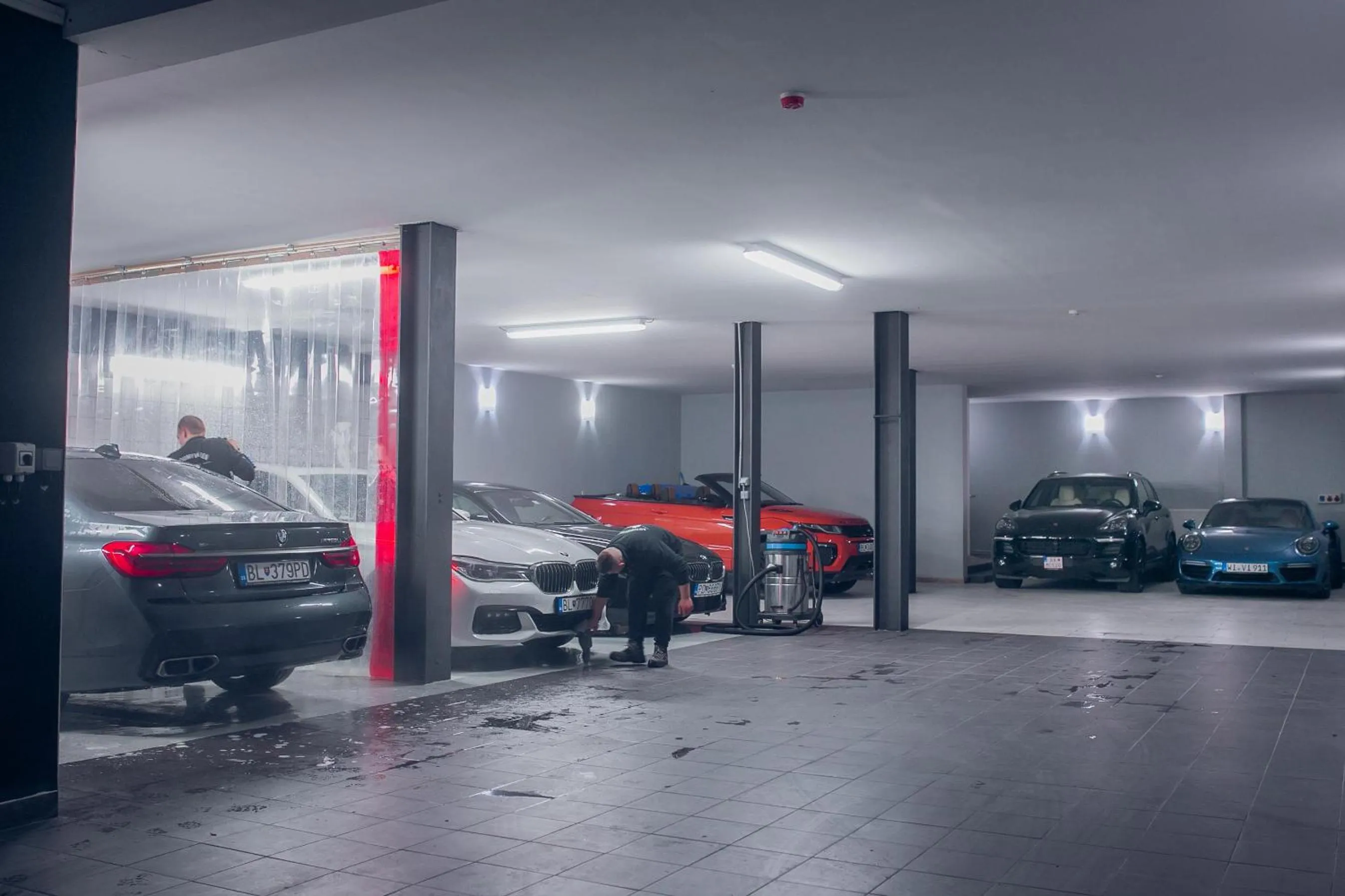 BOUTIQUE HOTEL11 with rooftop SPA