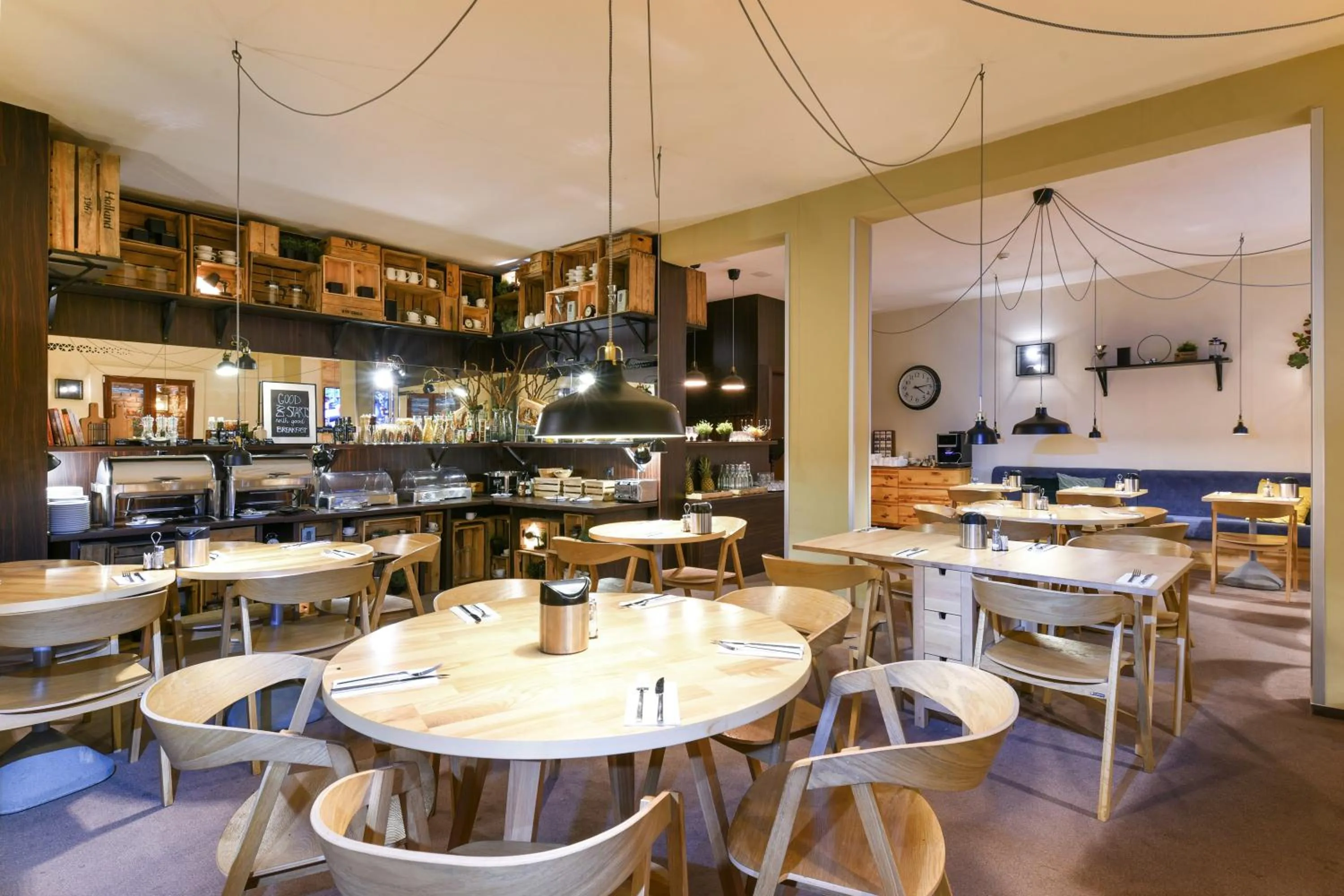 Breakfast in BOUTIQUE HOTEL11 with rooftop SPA