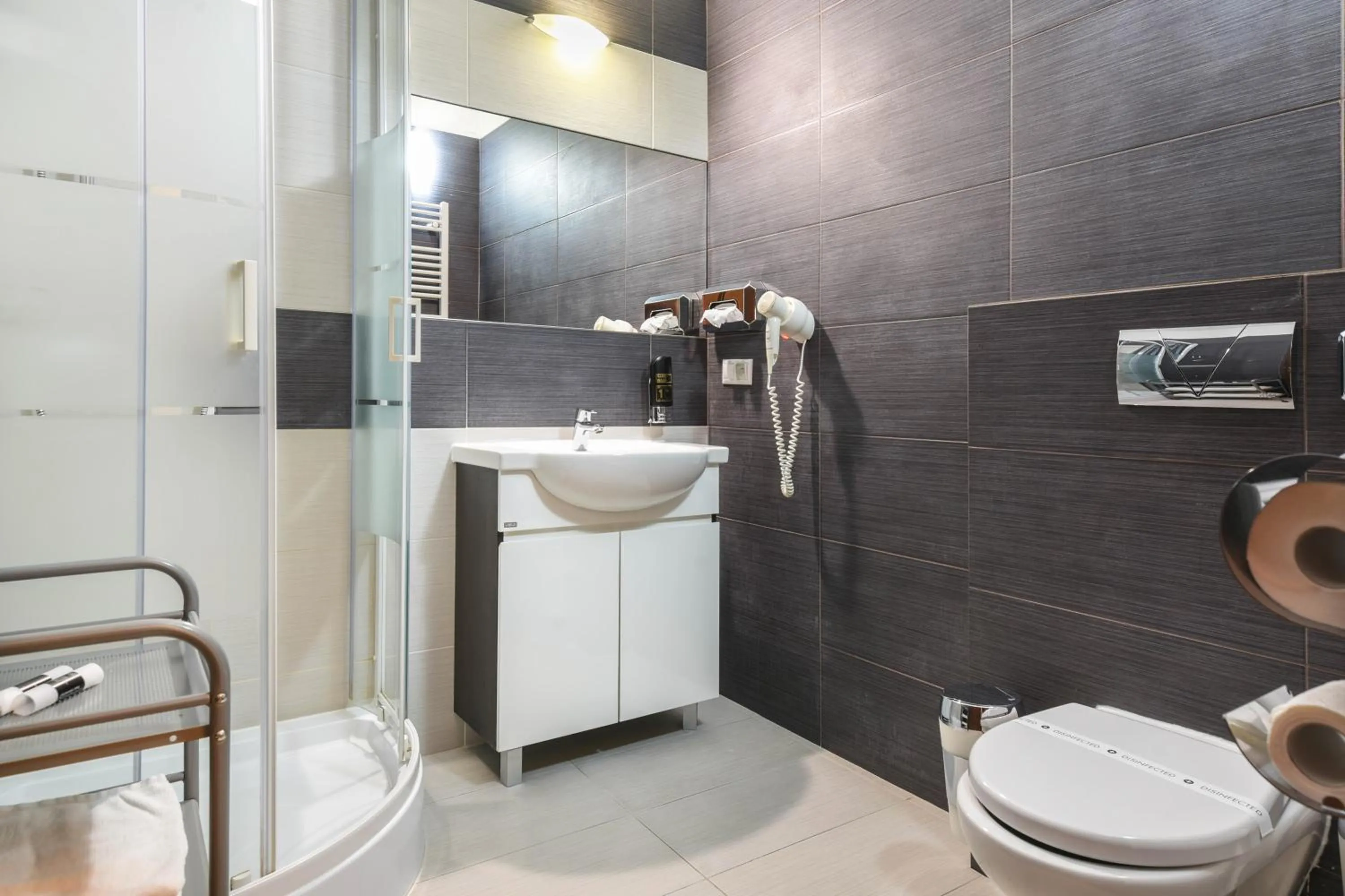 Bathroom in BOUTIQUE HOTEL11 with rooftop SPA