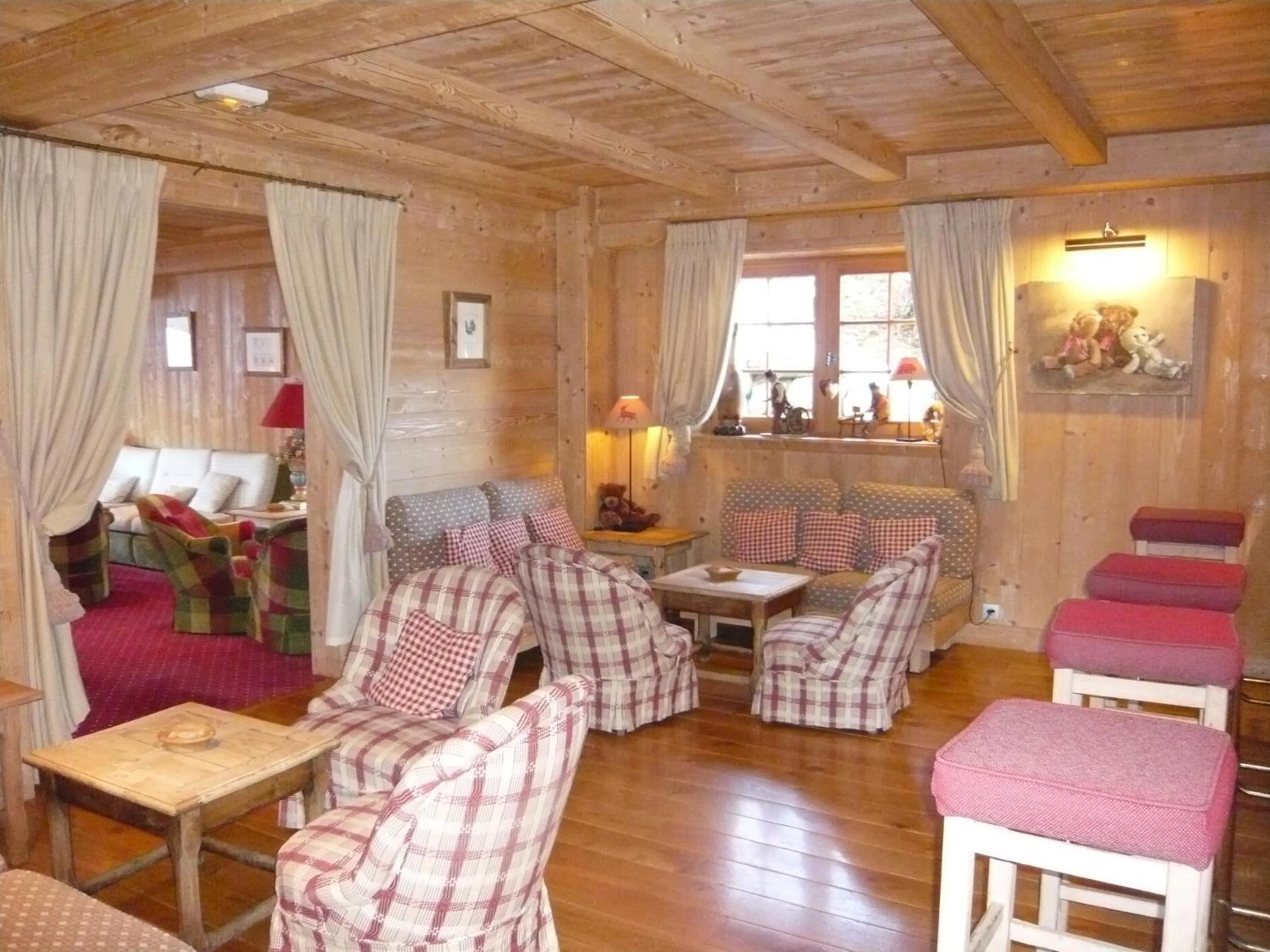Lounge or bar in Aux Ducs de Savoie