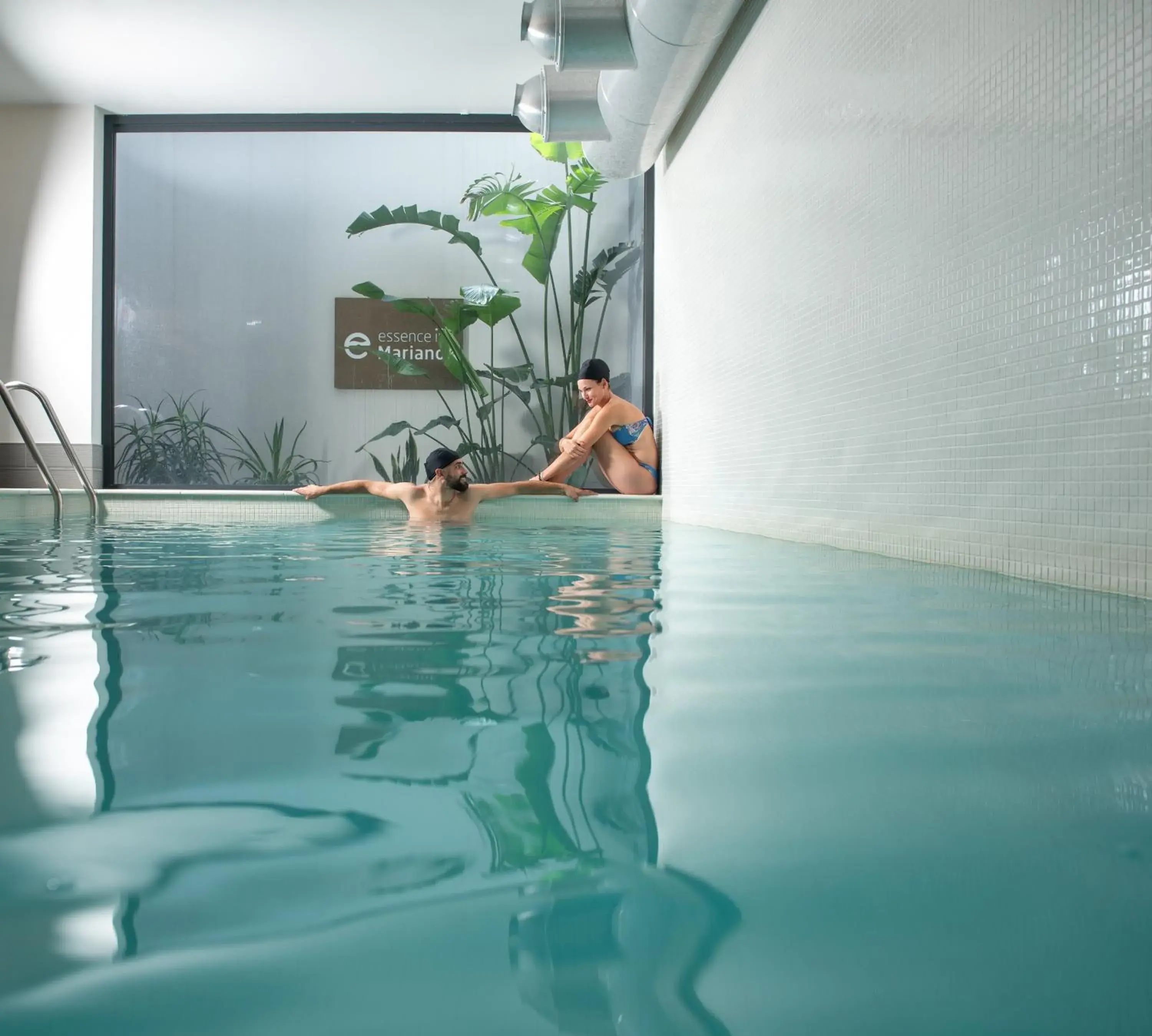 Swimming pool in Essence Inn Marianos Hotel Swimming pool in Essence Inn Marianos Hotel