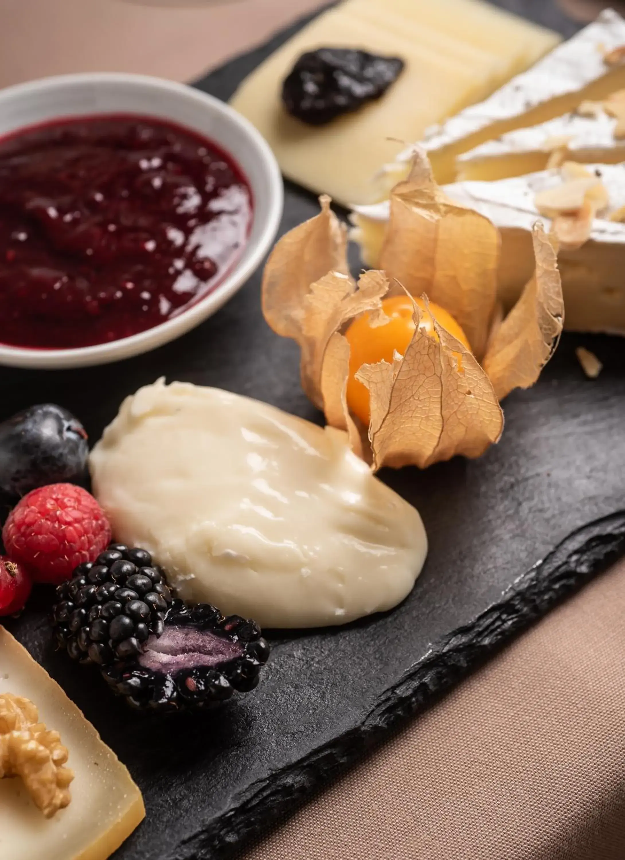 Restaurant/places to eat in Essence Inn Marianos Hotel Restaurant/places to eat in Essence Inn Marianos Hotel