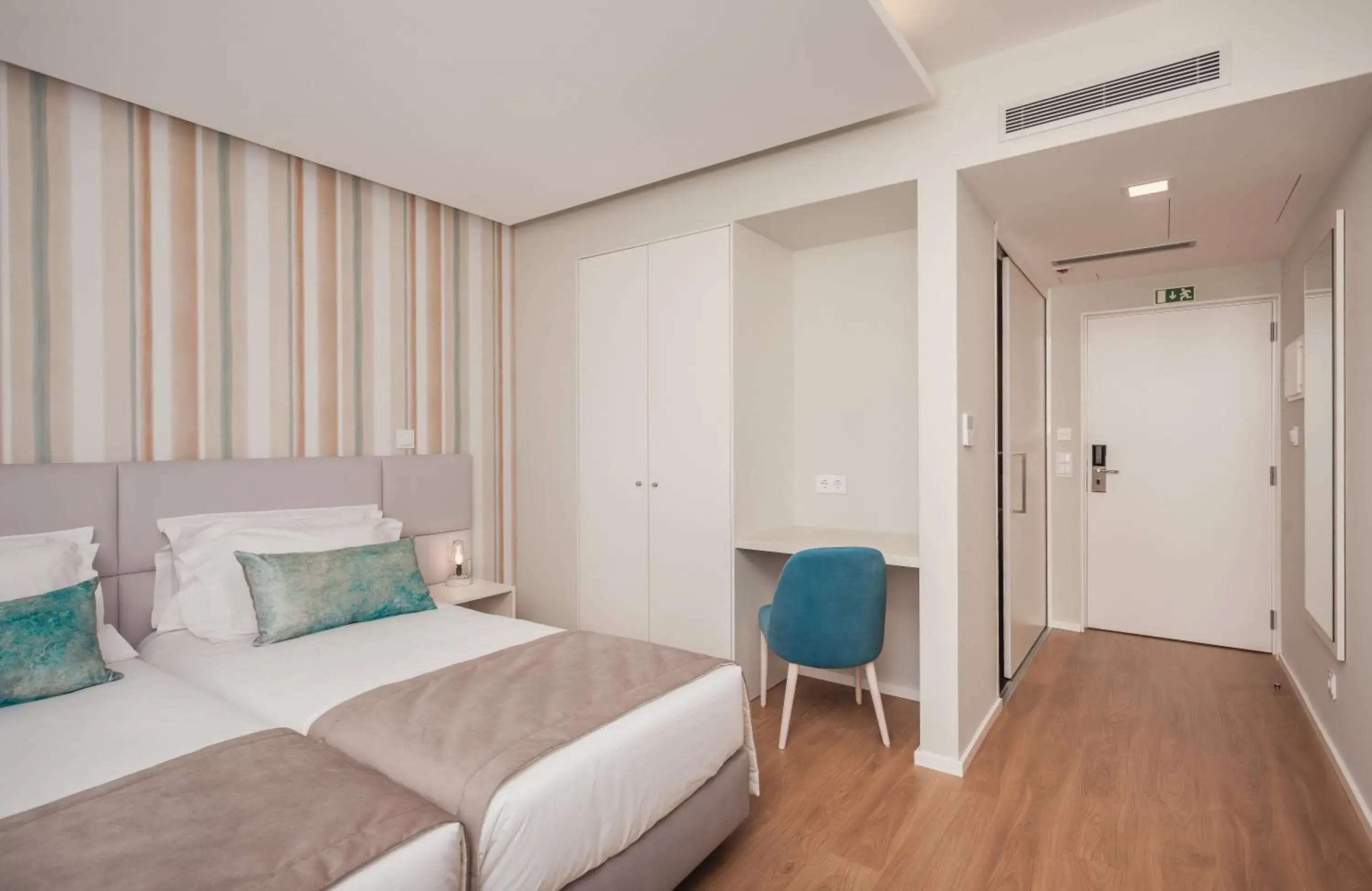 Bedroom, Bed in Essence Inn Marianos Hotel Bedroom, Bed in Essence Inn Marianos Hotel