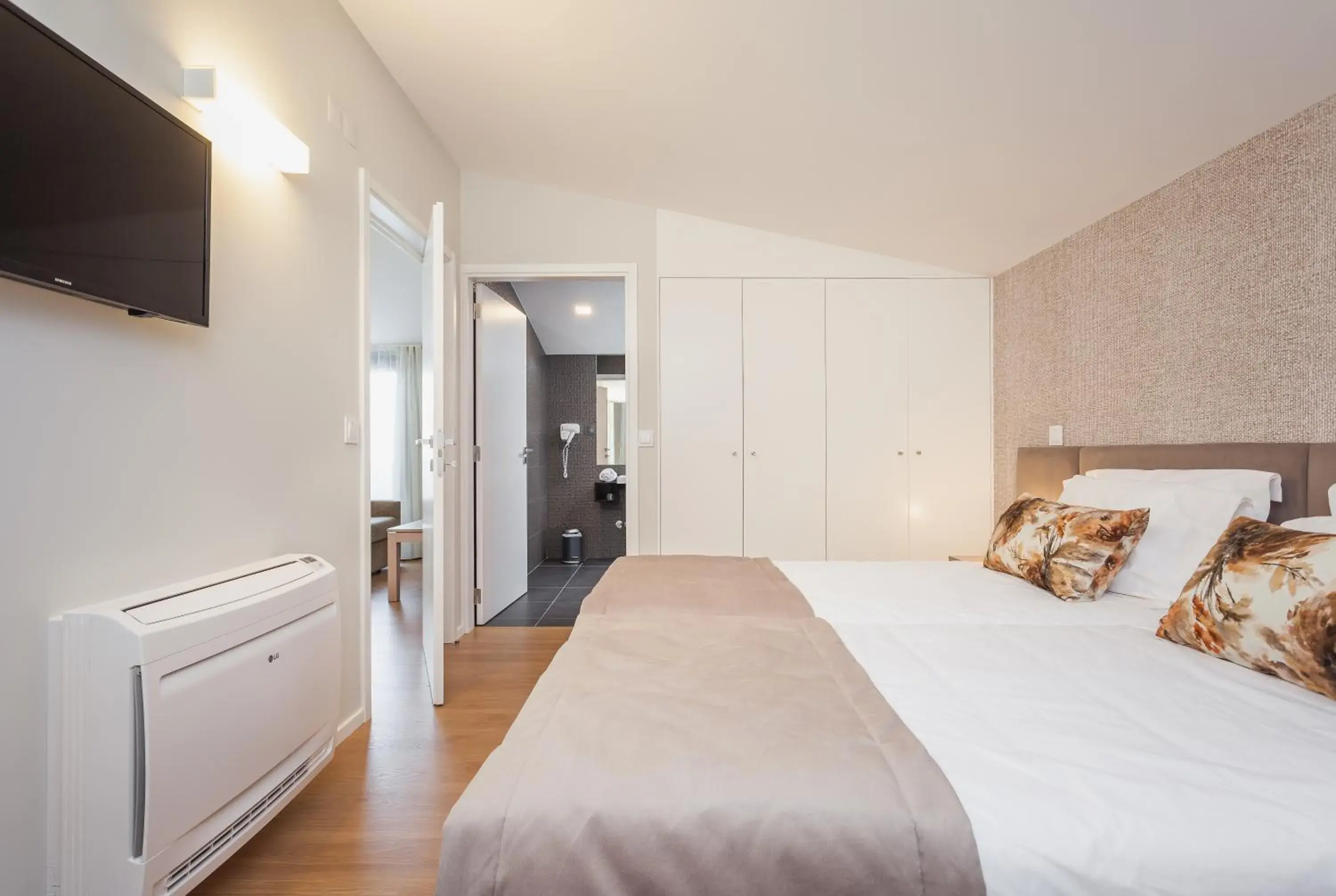 One-Bedroom Apartment in Essence Inn Marianos Hotel One-Bedroom Apartment in Essence Inn Marianos Hotel