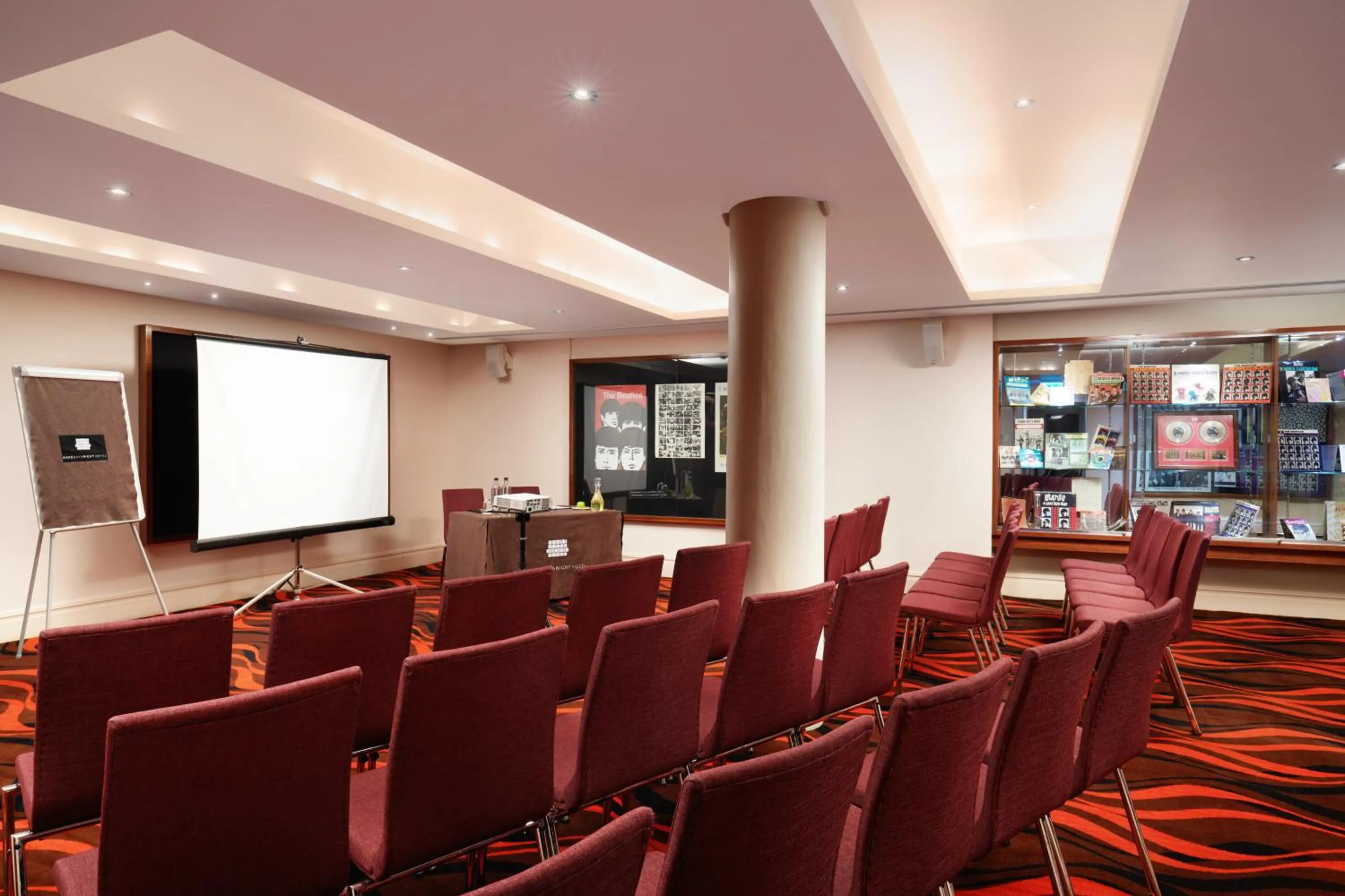 Business facilities in Hard Days Night Hotel