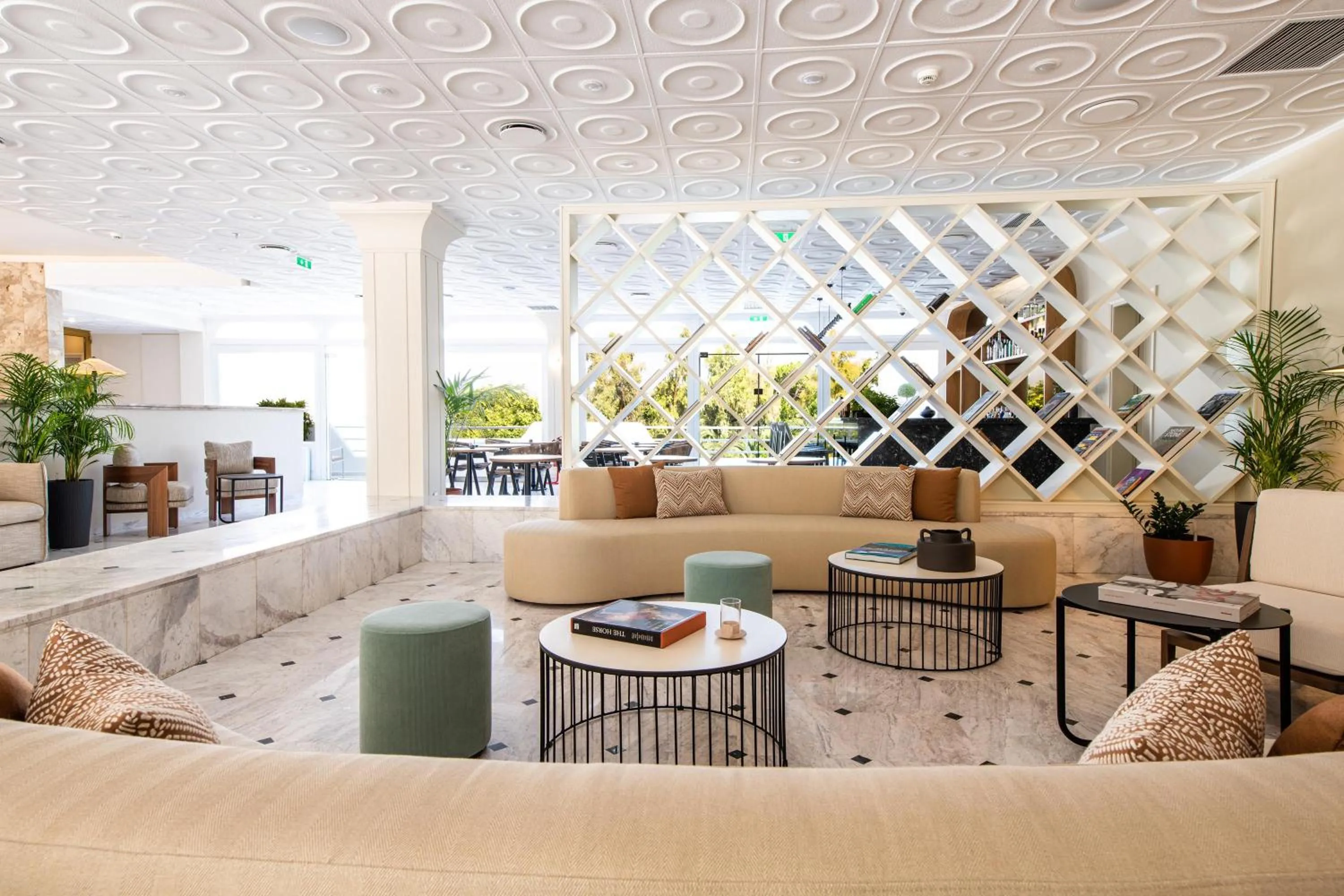 Lobby or reception in Brown Beach Chalkida Resort, a member of Brown Hotels