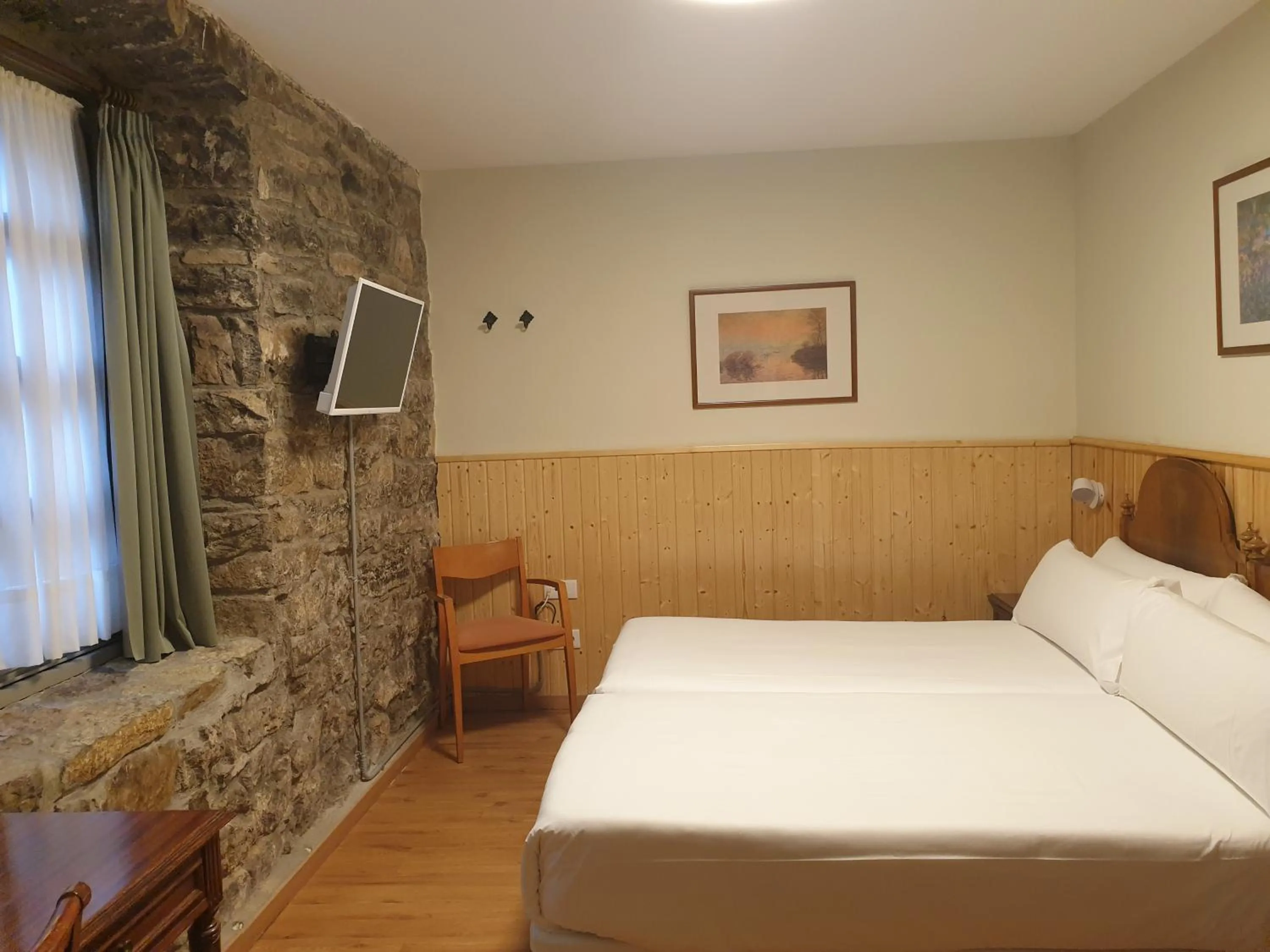 Bed in Balneario Caldas de Luna