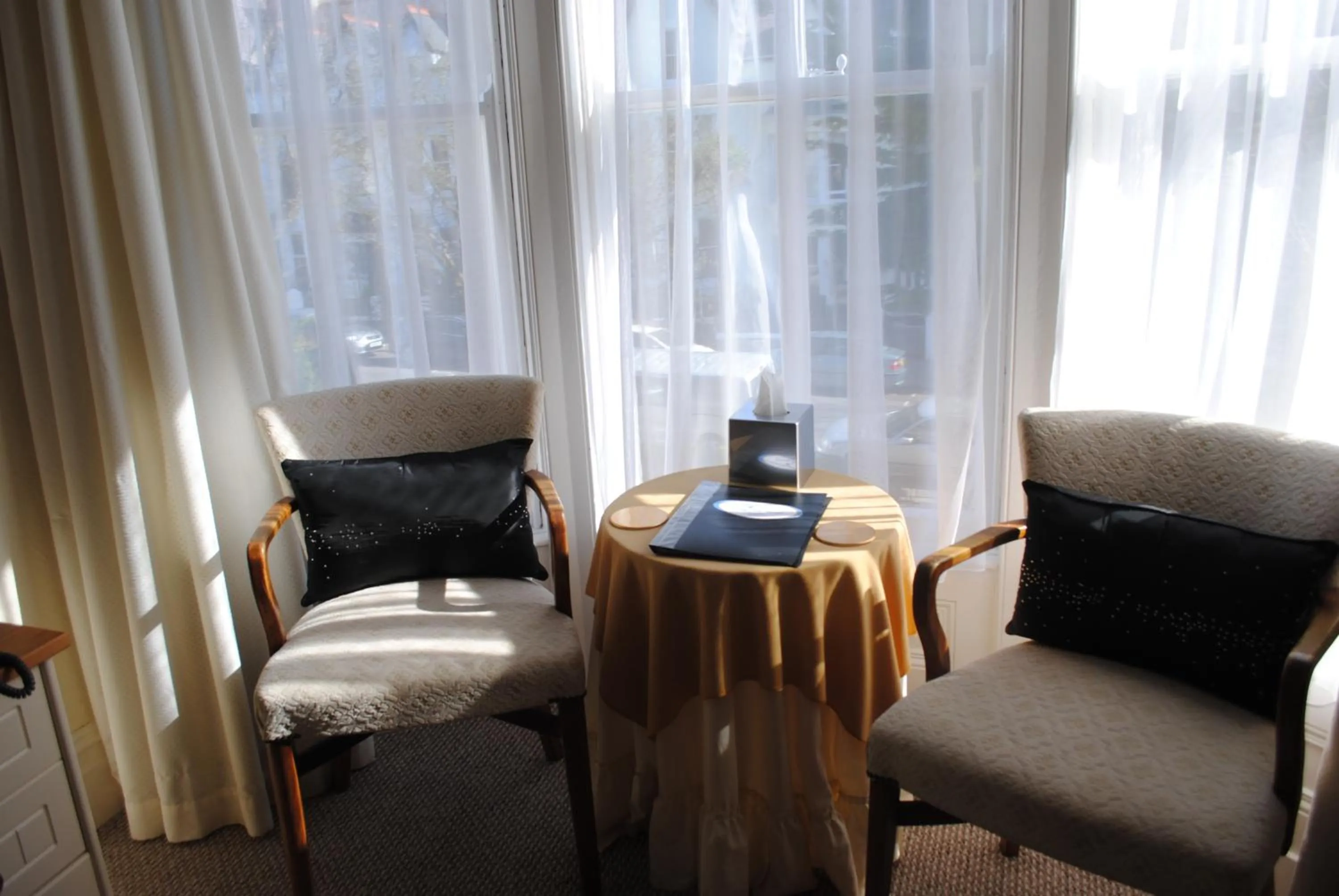 Seating area in Craig-Ard Hotel