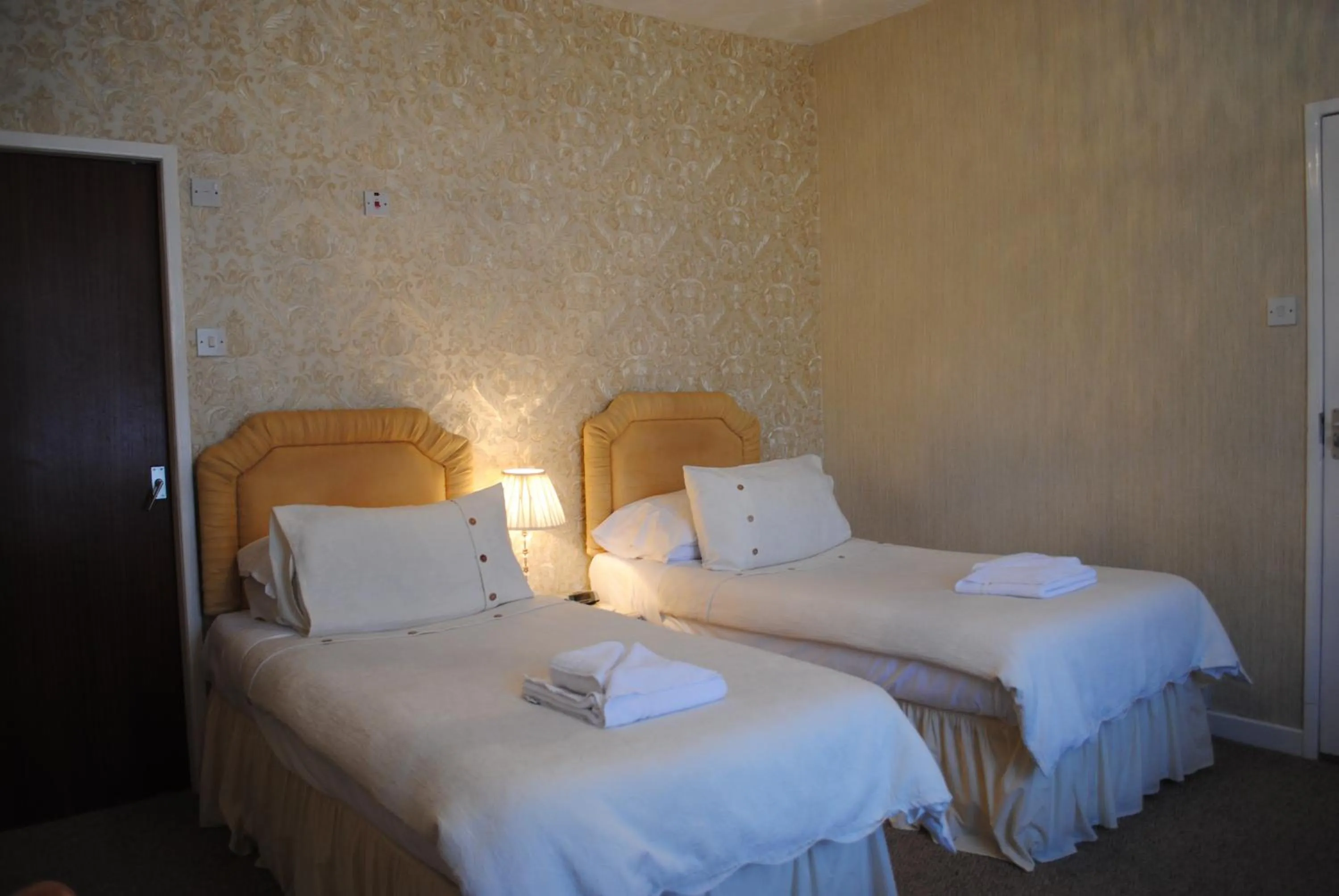 Bed in Craig-Ard Hotel