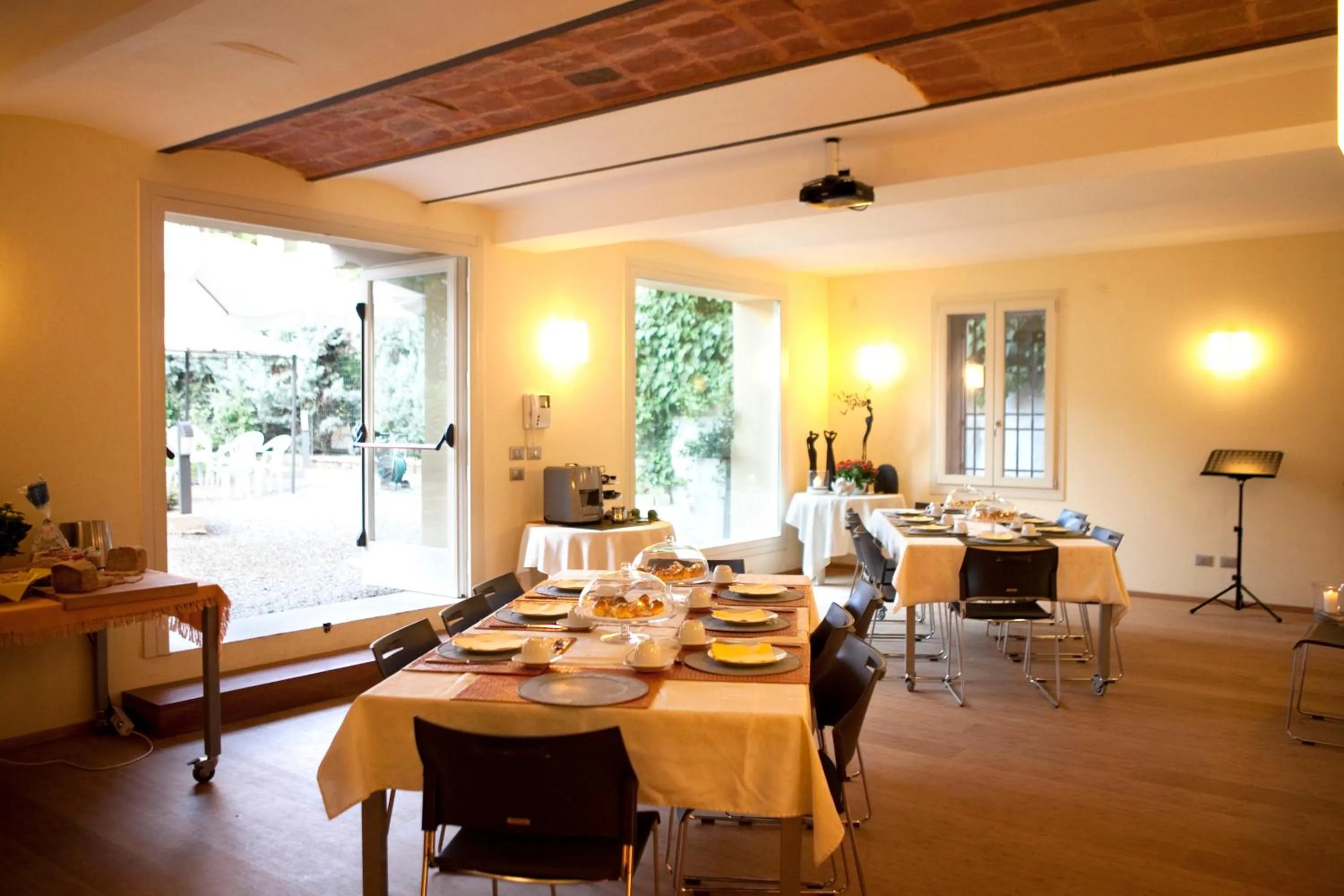 Restaurant/places to eat in Casa Munay