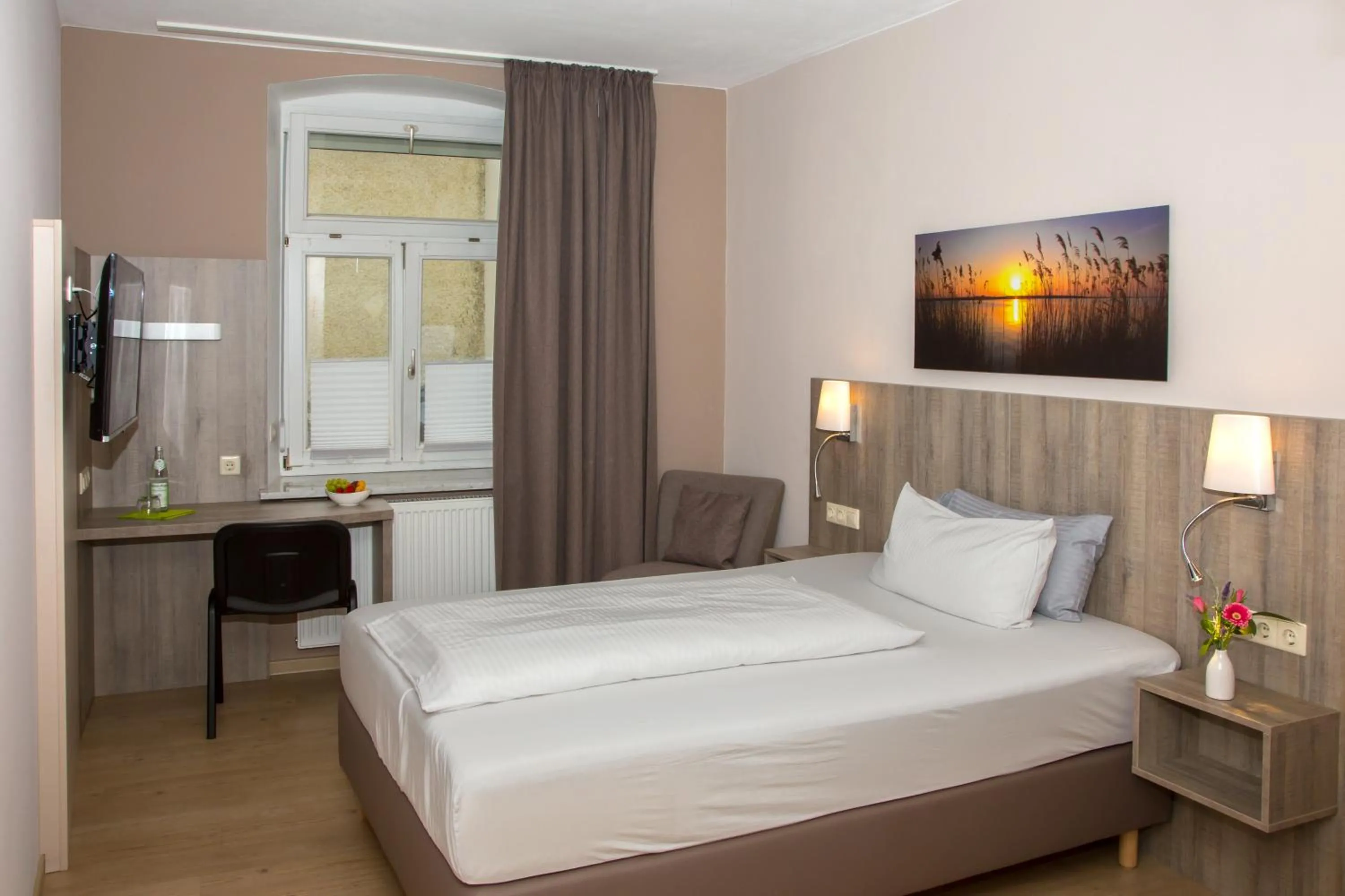 Photo of the whole room, Bed in Gasthof zur Post