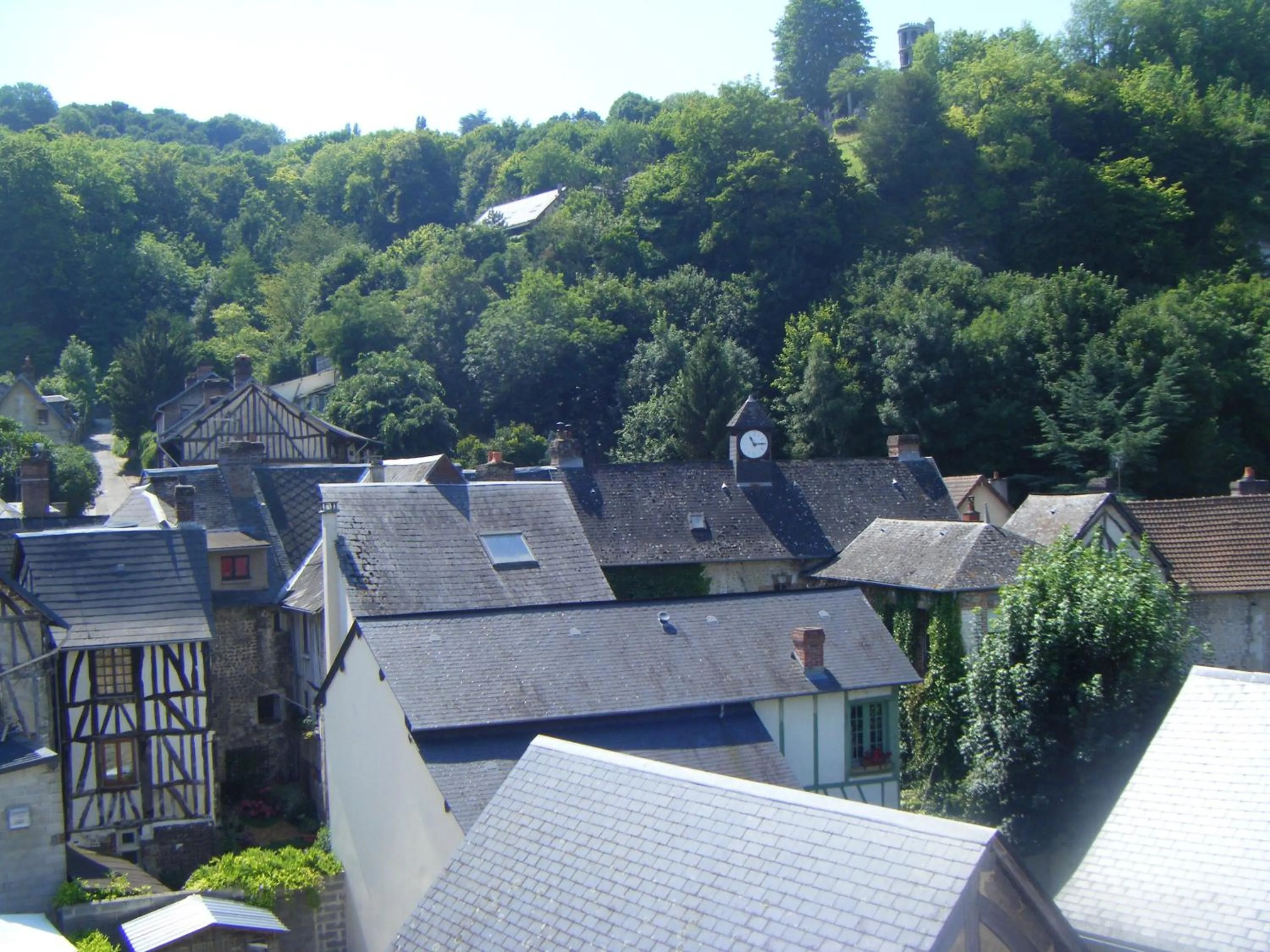 Day in Logis - Hôtel & Restaurant Le Bellevue