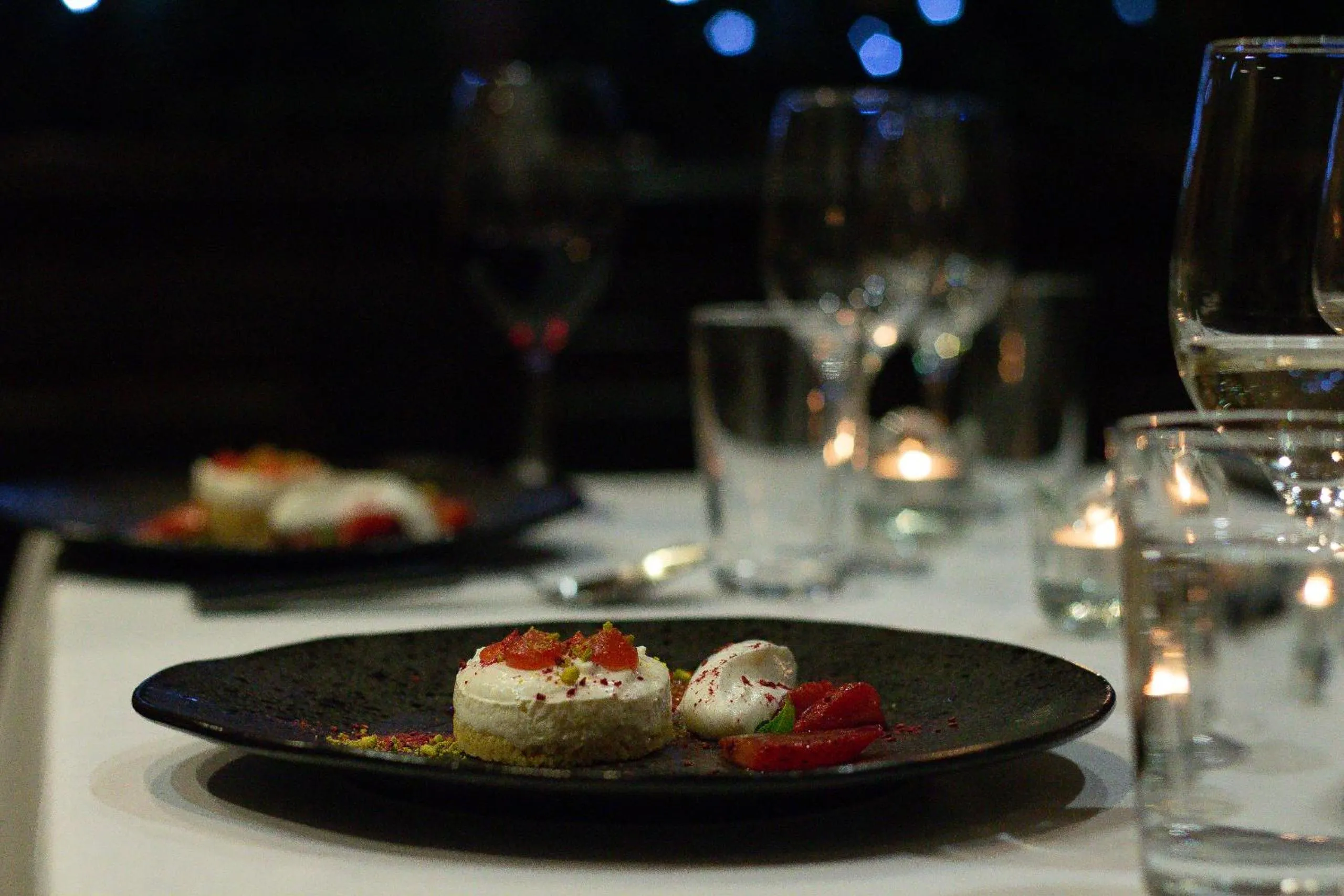 Restaurant/places to eat in Hotel du Lac