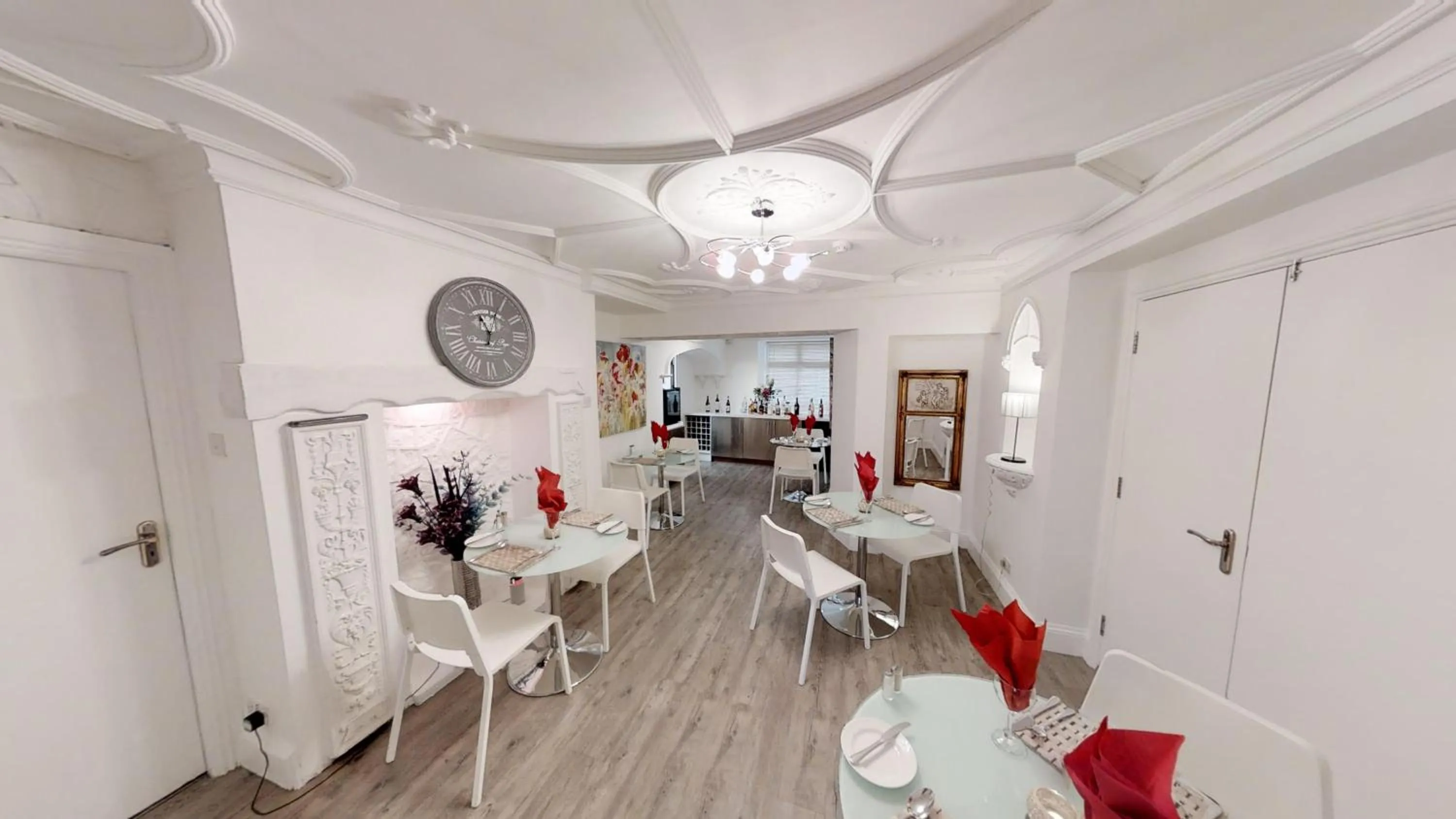 Dining area in Redhill House Boutique Hotel