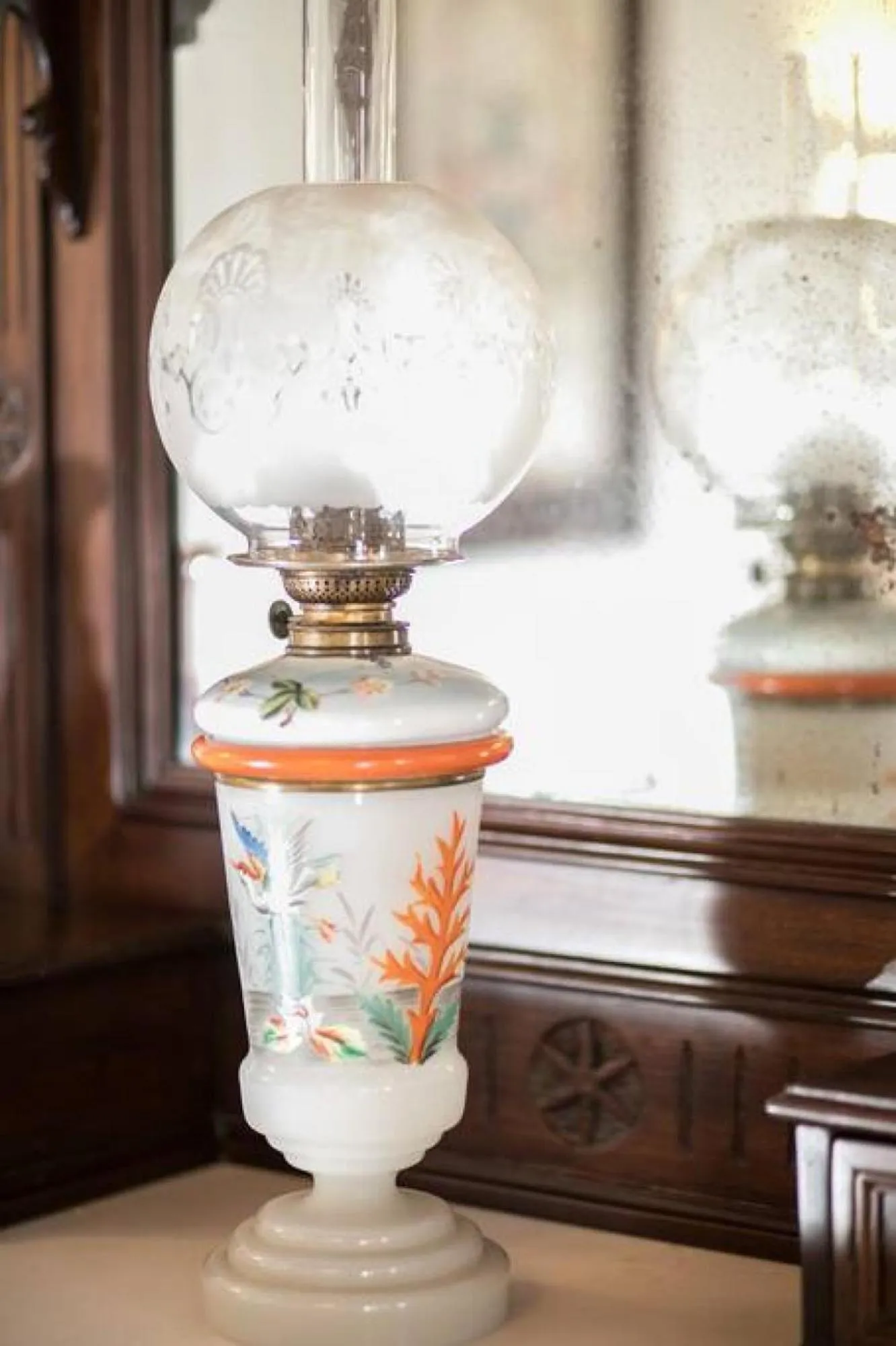 Decorative detail in Traditional Inn Pirethron