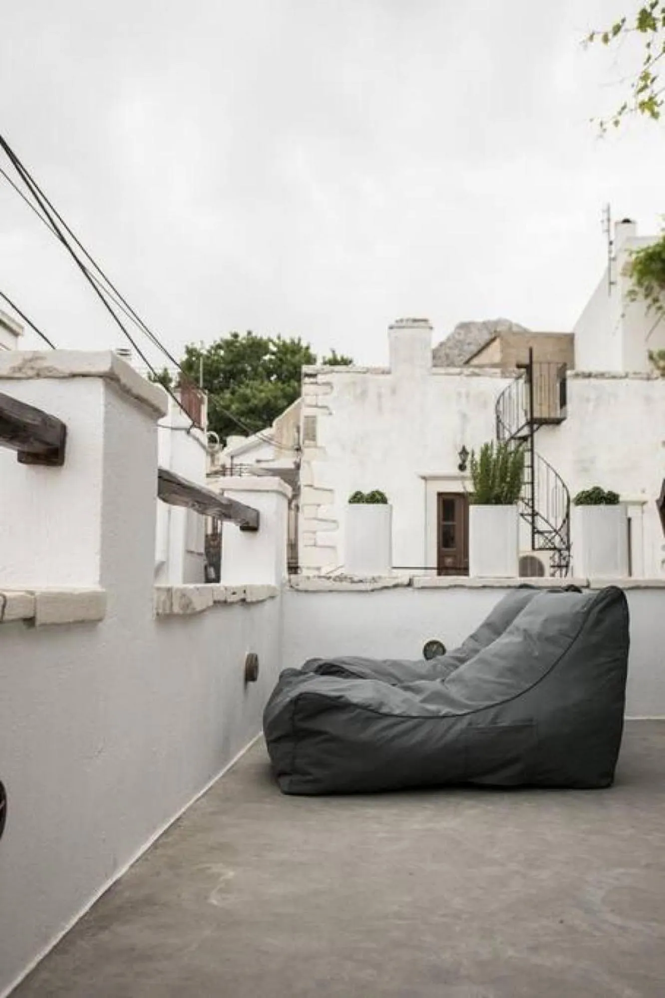 Traditional Inn Pirethron