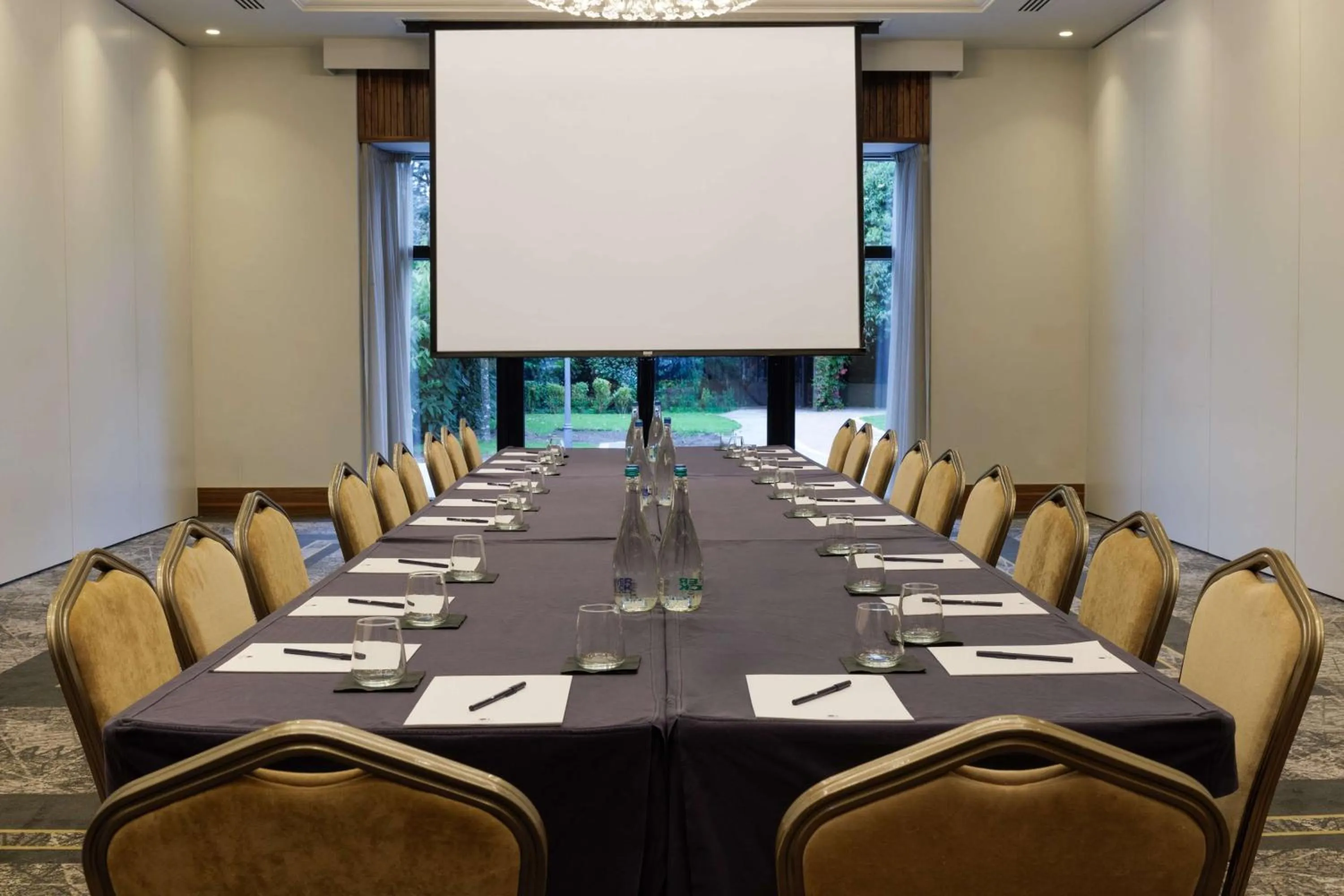 Meeting/conference room in Doubletree by Hilton Belfast Templepatrick