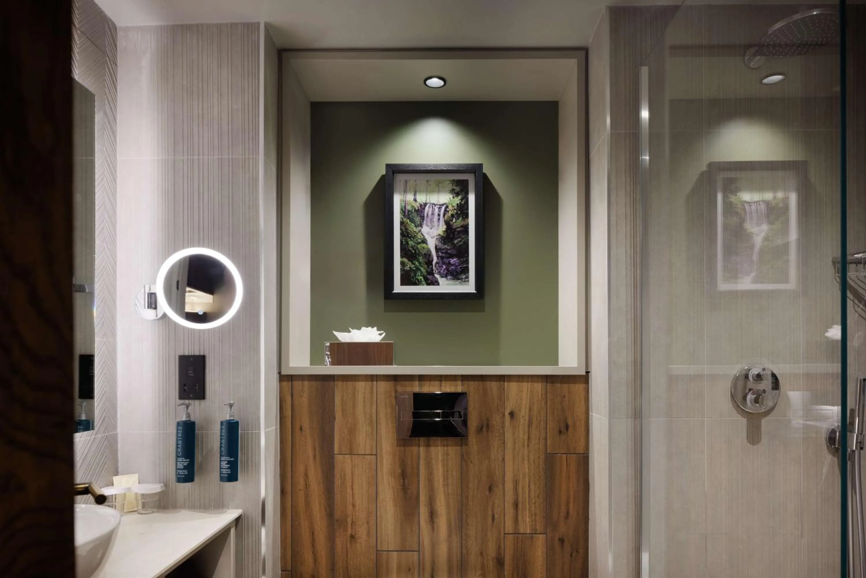 Bathroom in Doubletree by Hilton Belfast Templepatrick