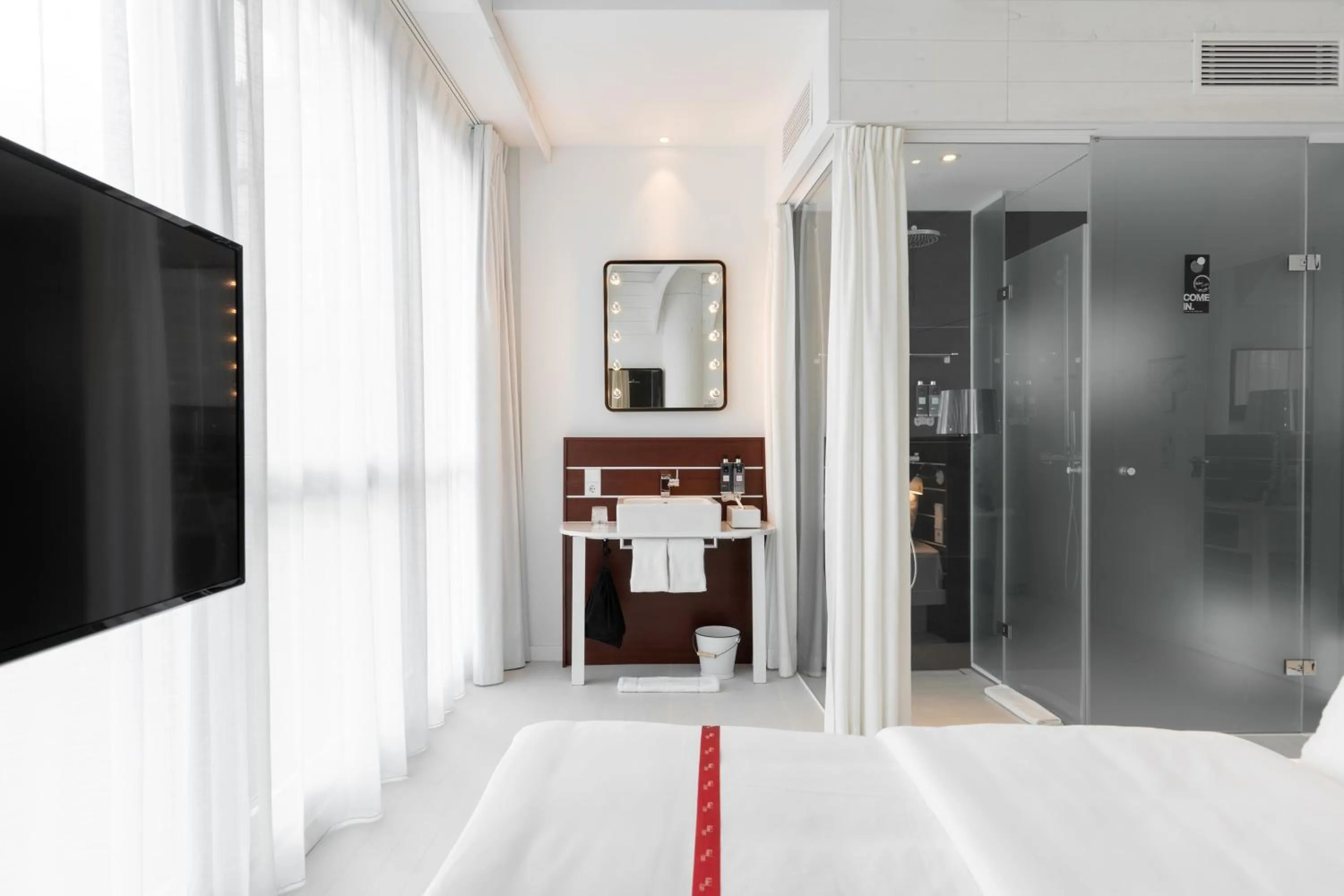 Photo of the whole room, Bed in Ruby Lotti Hotel Hamburg