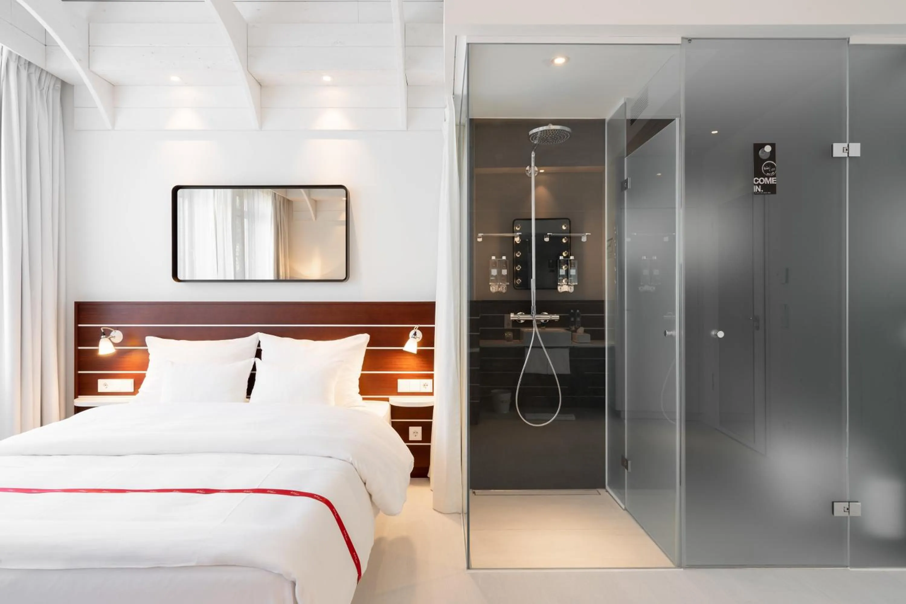 Photo of the whole room, Bed in Ruby Lotti Hotel Hamburg