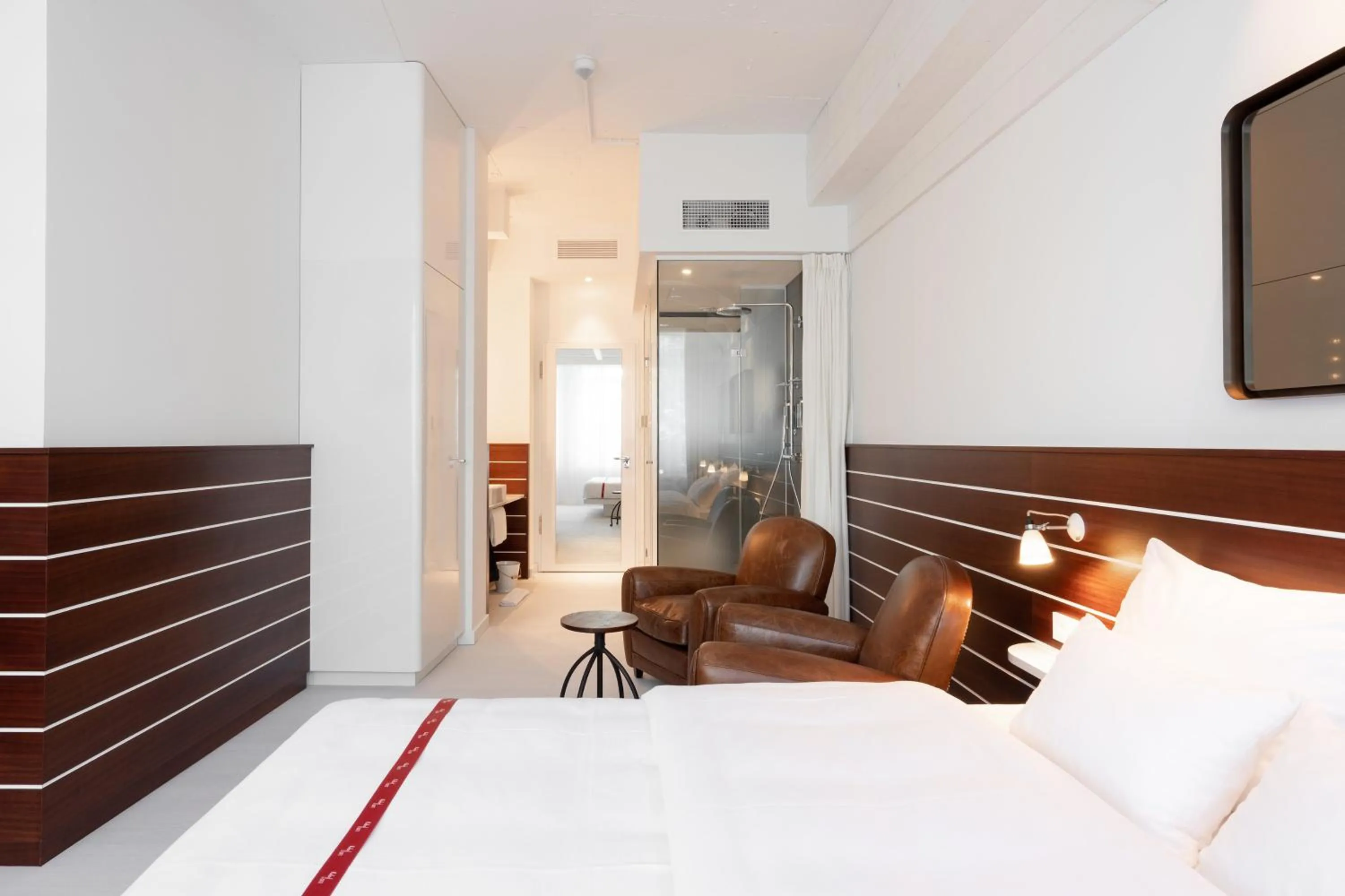 Photo of the whole room, Bed in Ruby Lotti Hotel Hamburg