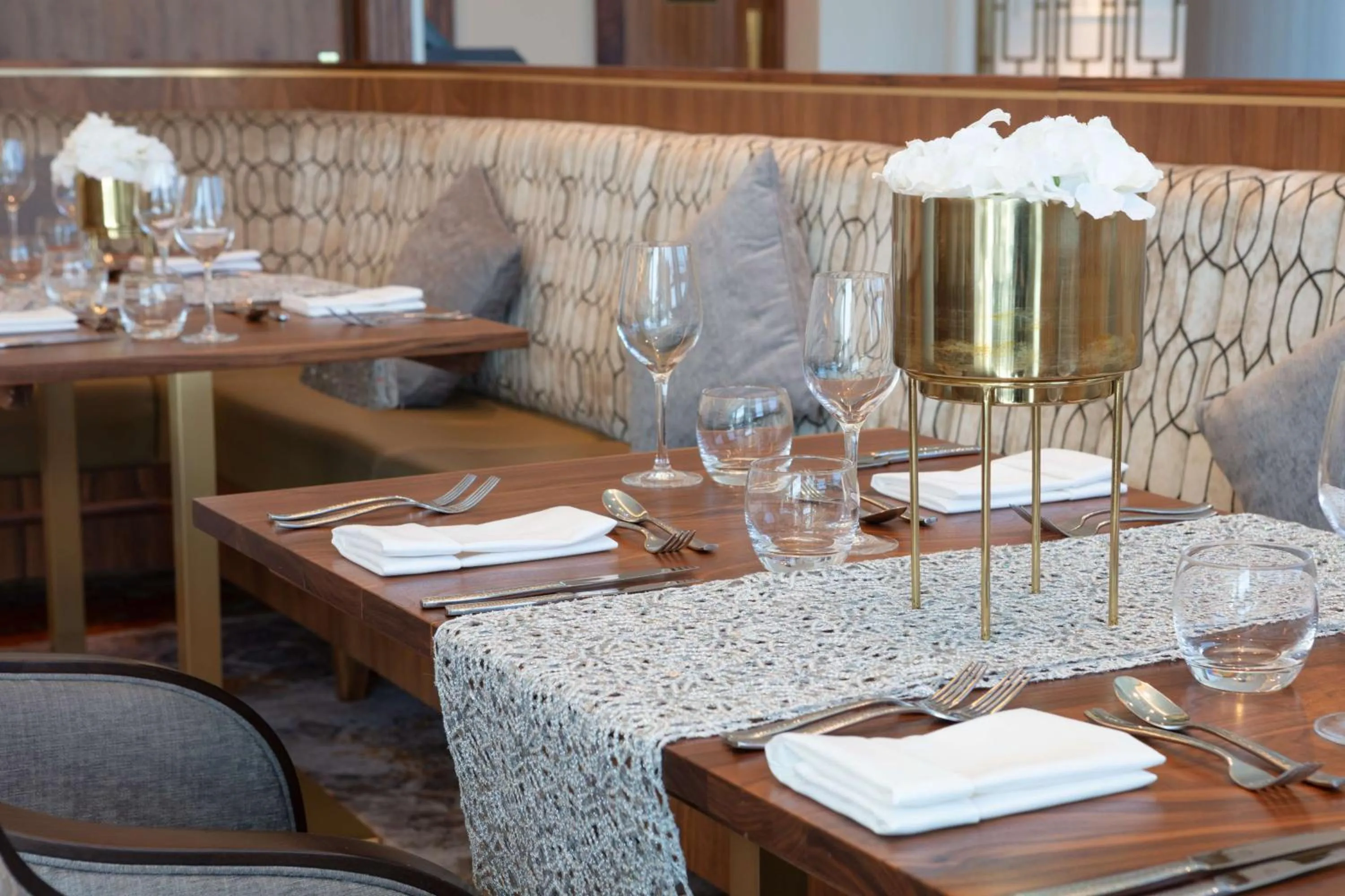 Restaurant/places to eat in Hilton Belfast