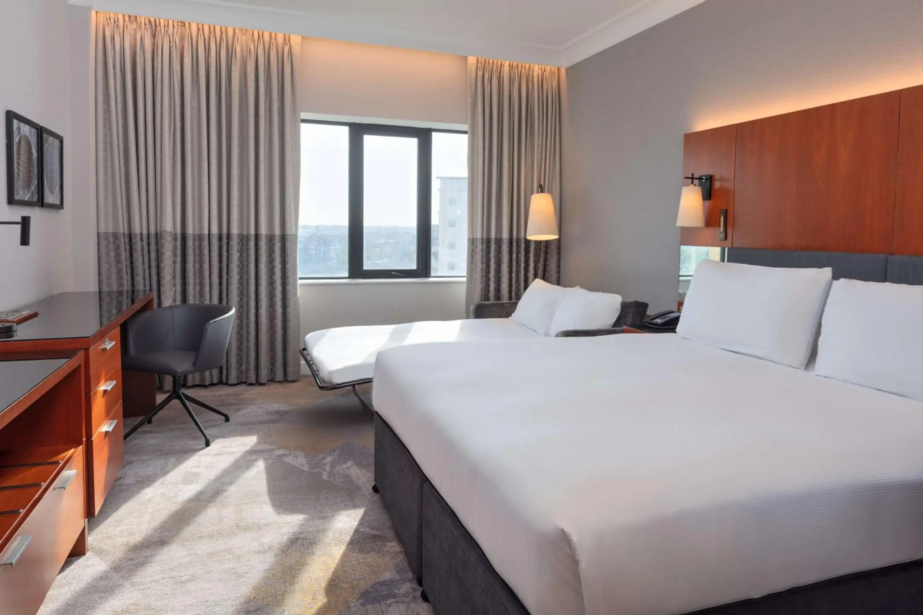 Bedroom, Bed in Hilton Belfast Bedroom, Bed in Hilton Belfast