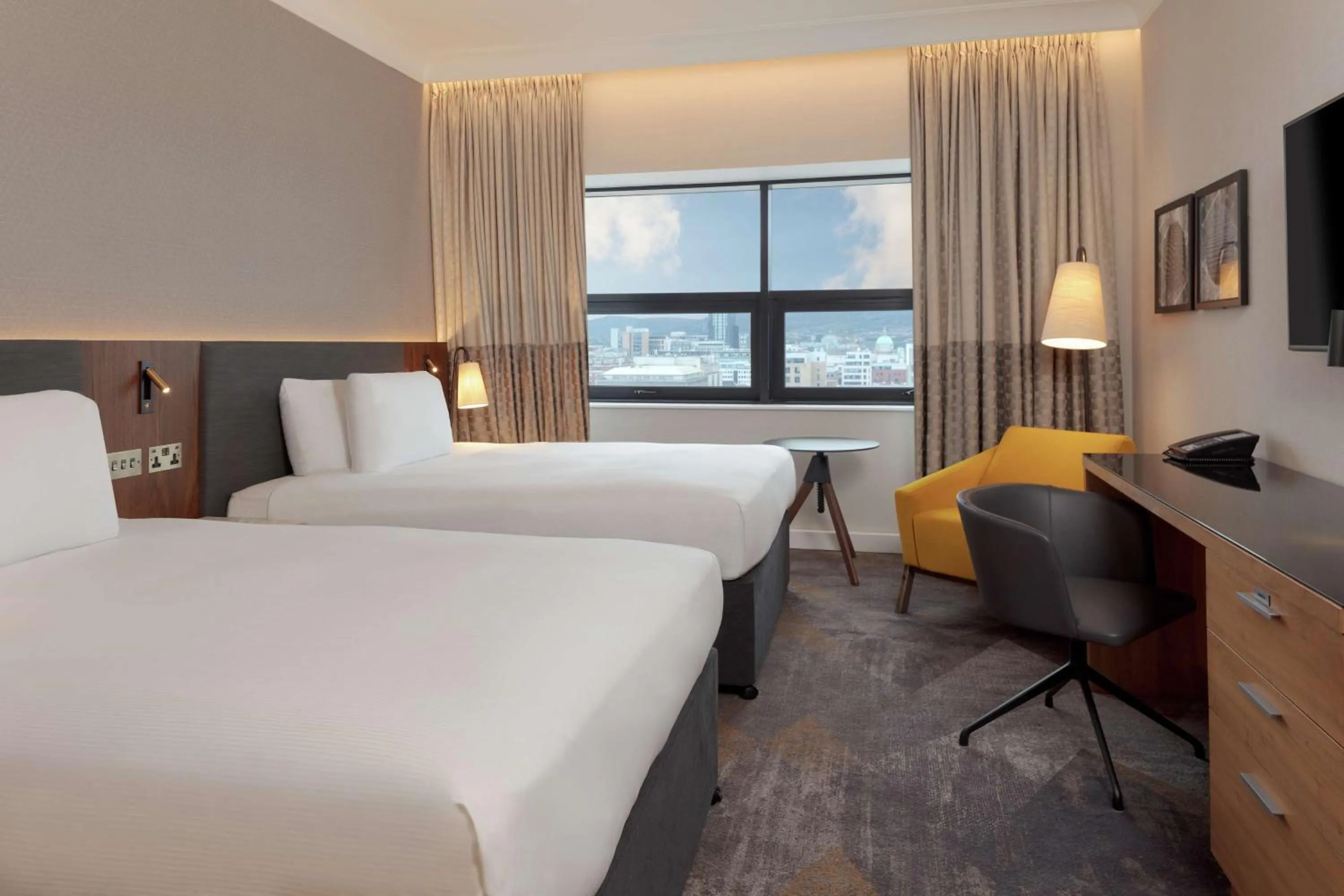 View (from property/room), Bed in Hilton Belfast