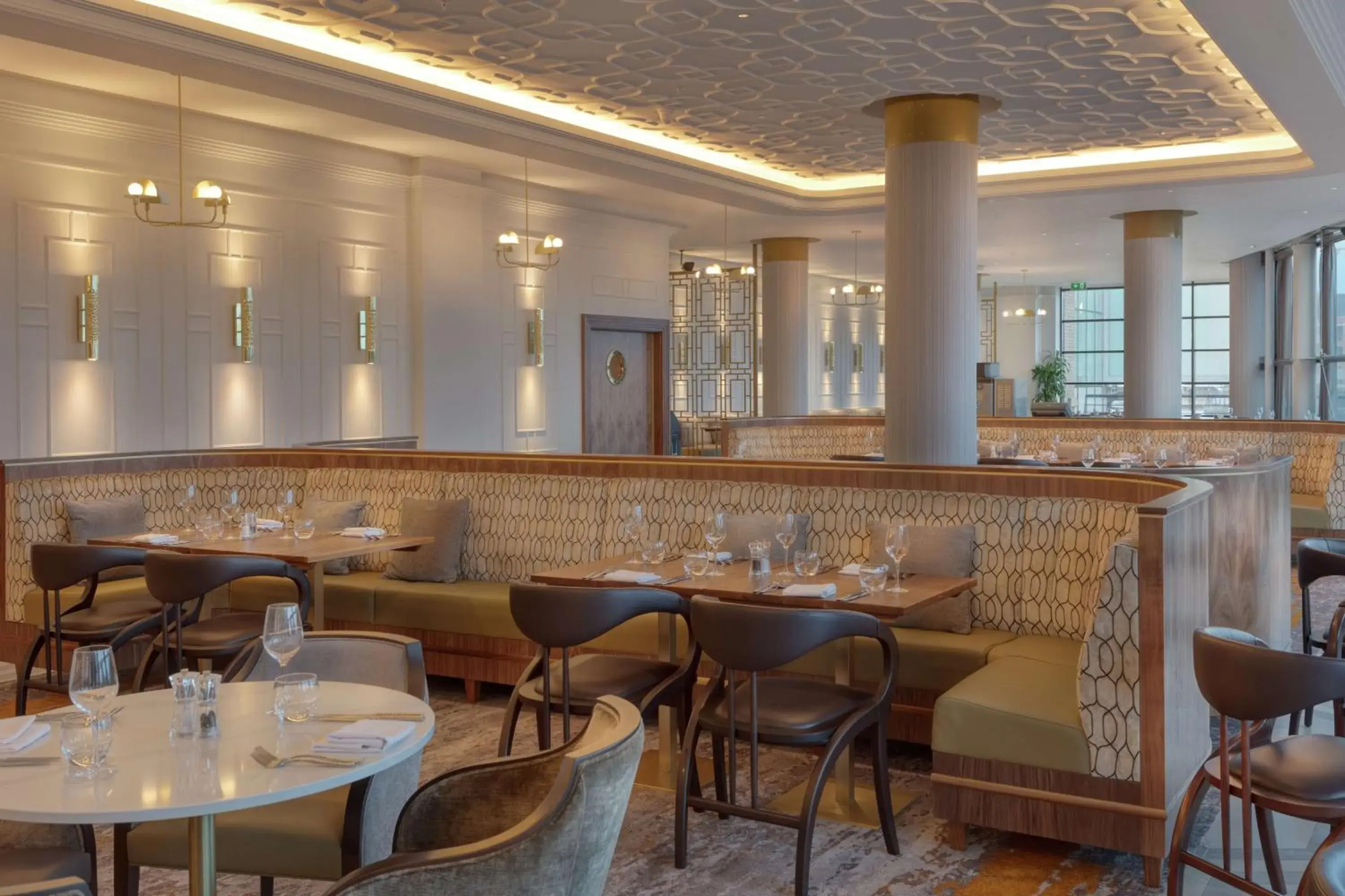 Restaurant/places to eat in Hilton Belfast Restaurant/places to eat in Hilton Belfast