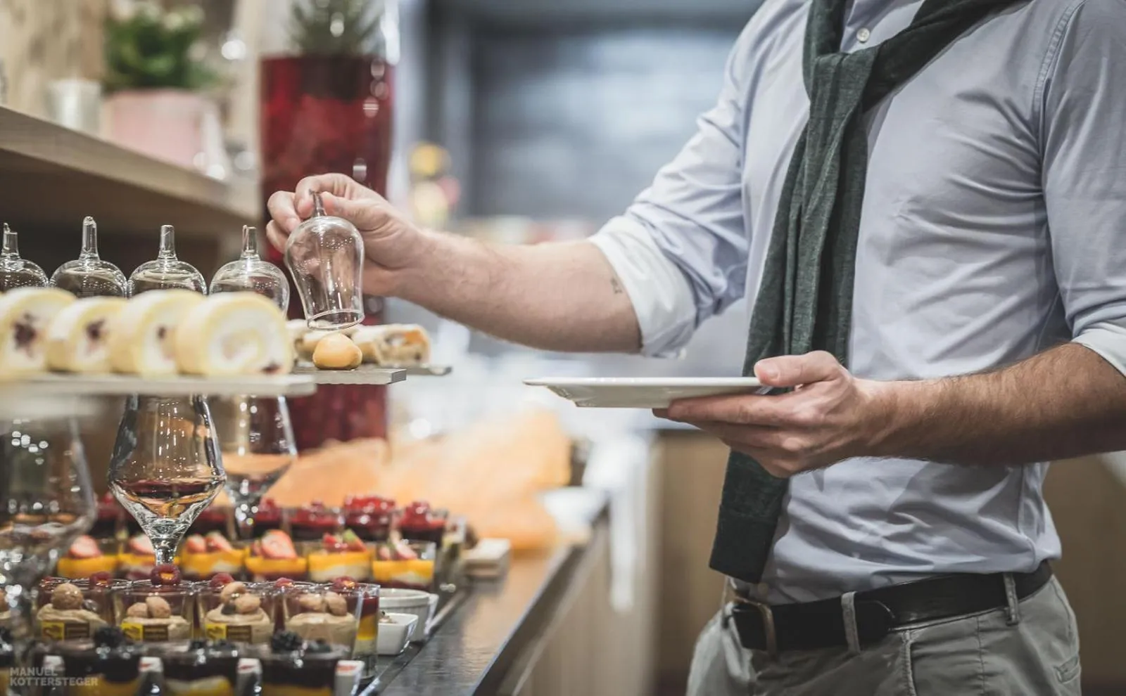 Food and drinks in Molaris Lodge