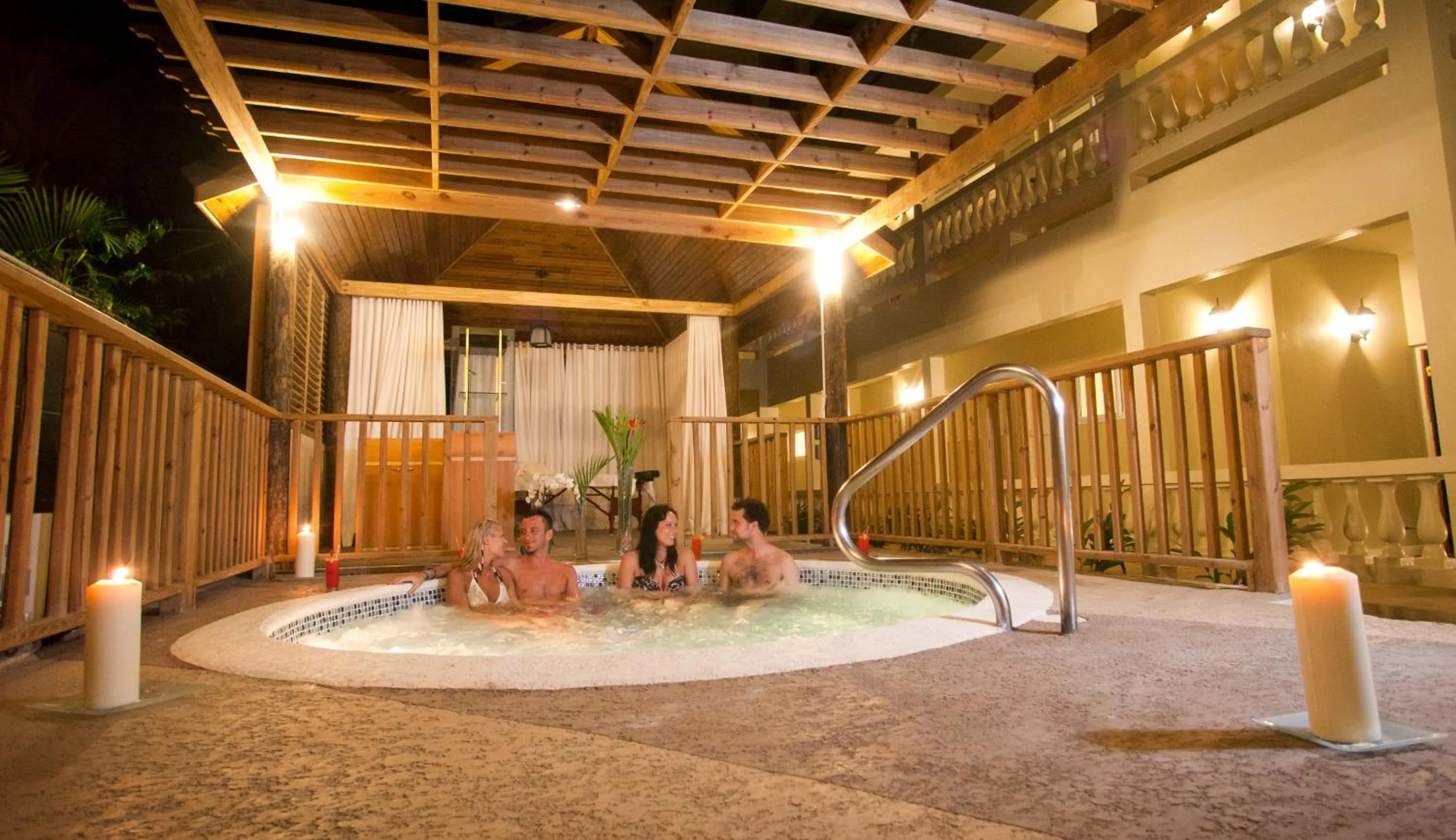 Hot Tub in Sandy Haven Resort