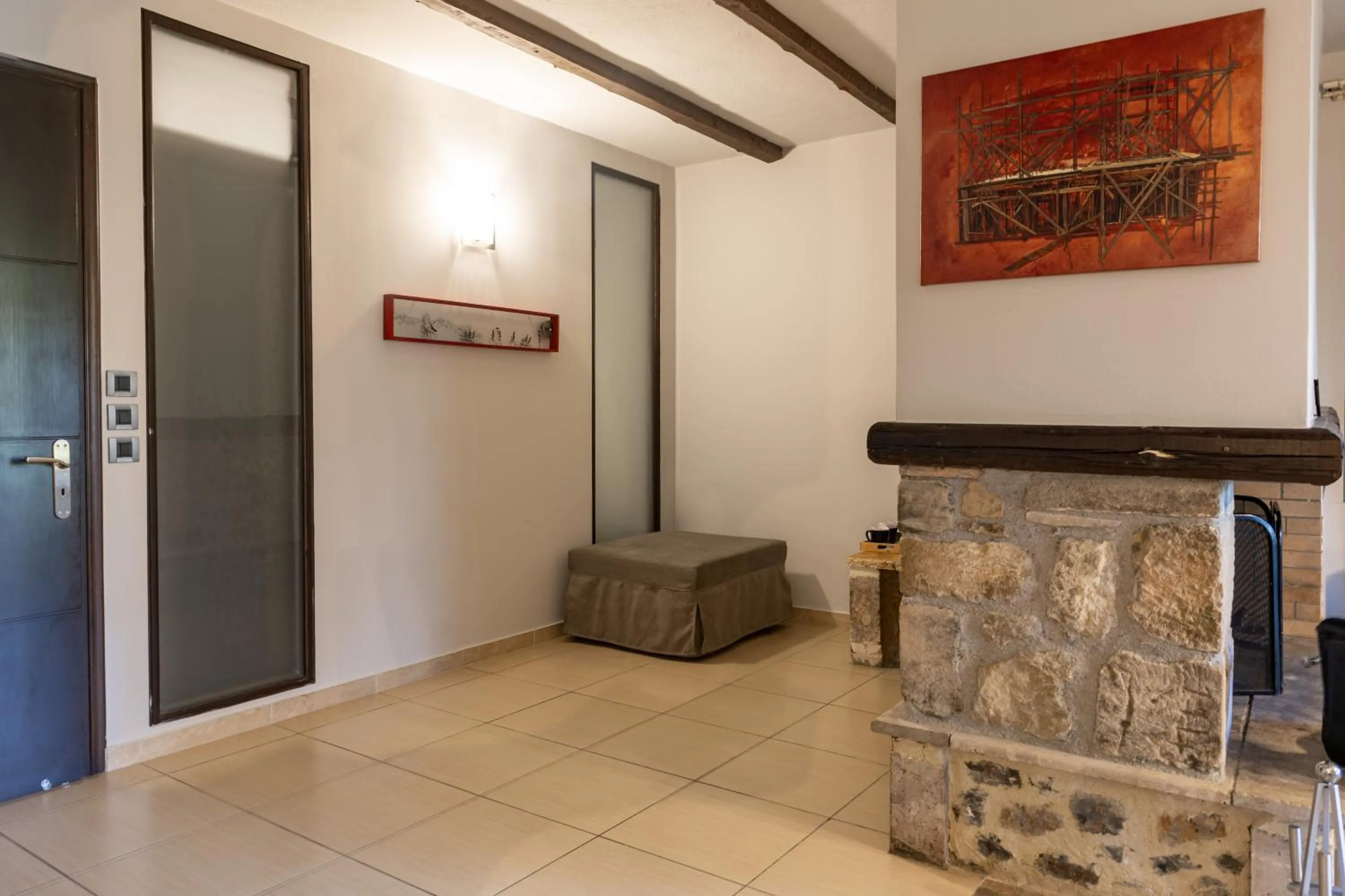 Living room in Vathyskia Guesthouse