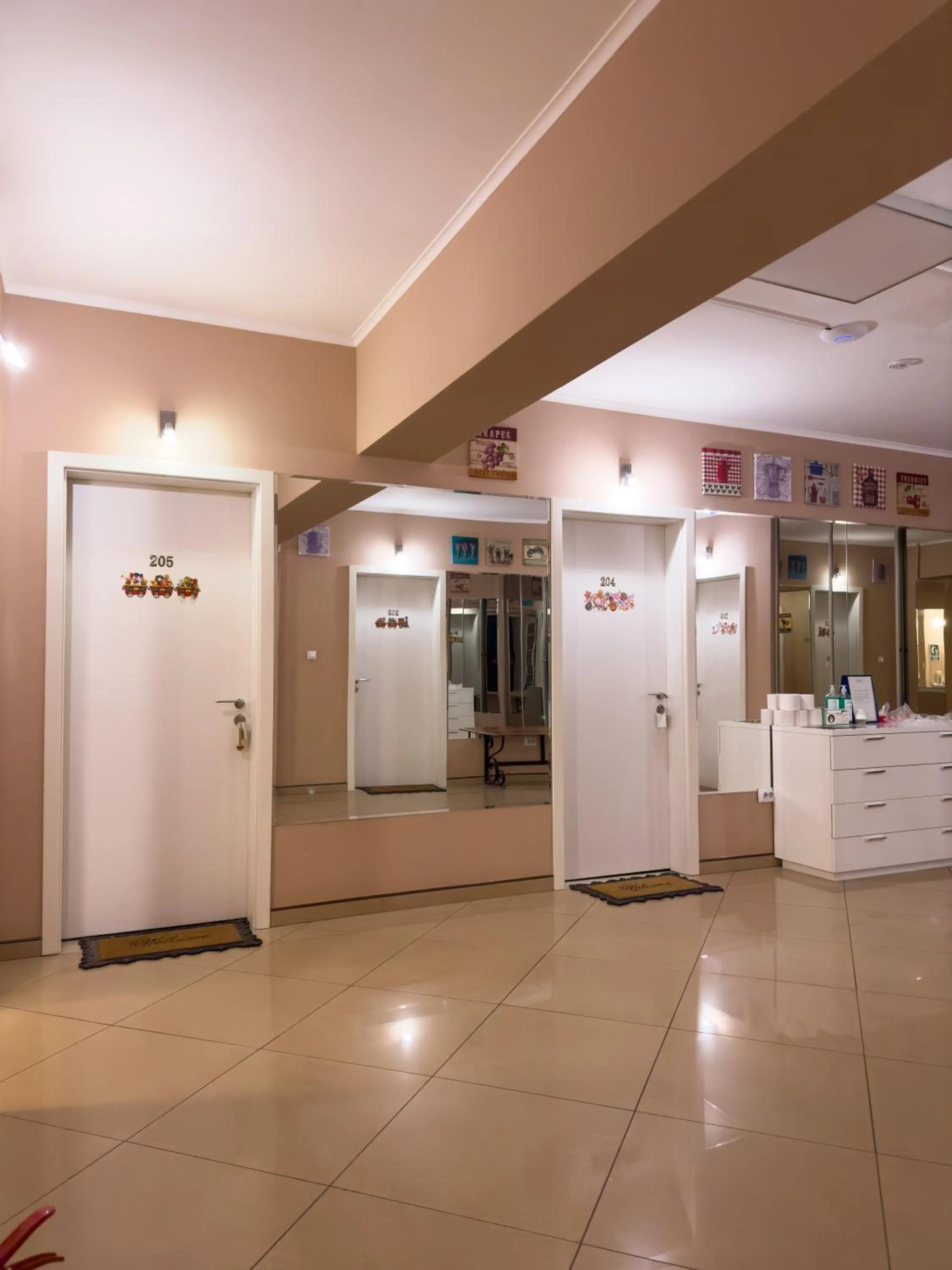 Communal lounge/ TV room in Francesca Residence