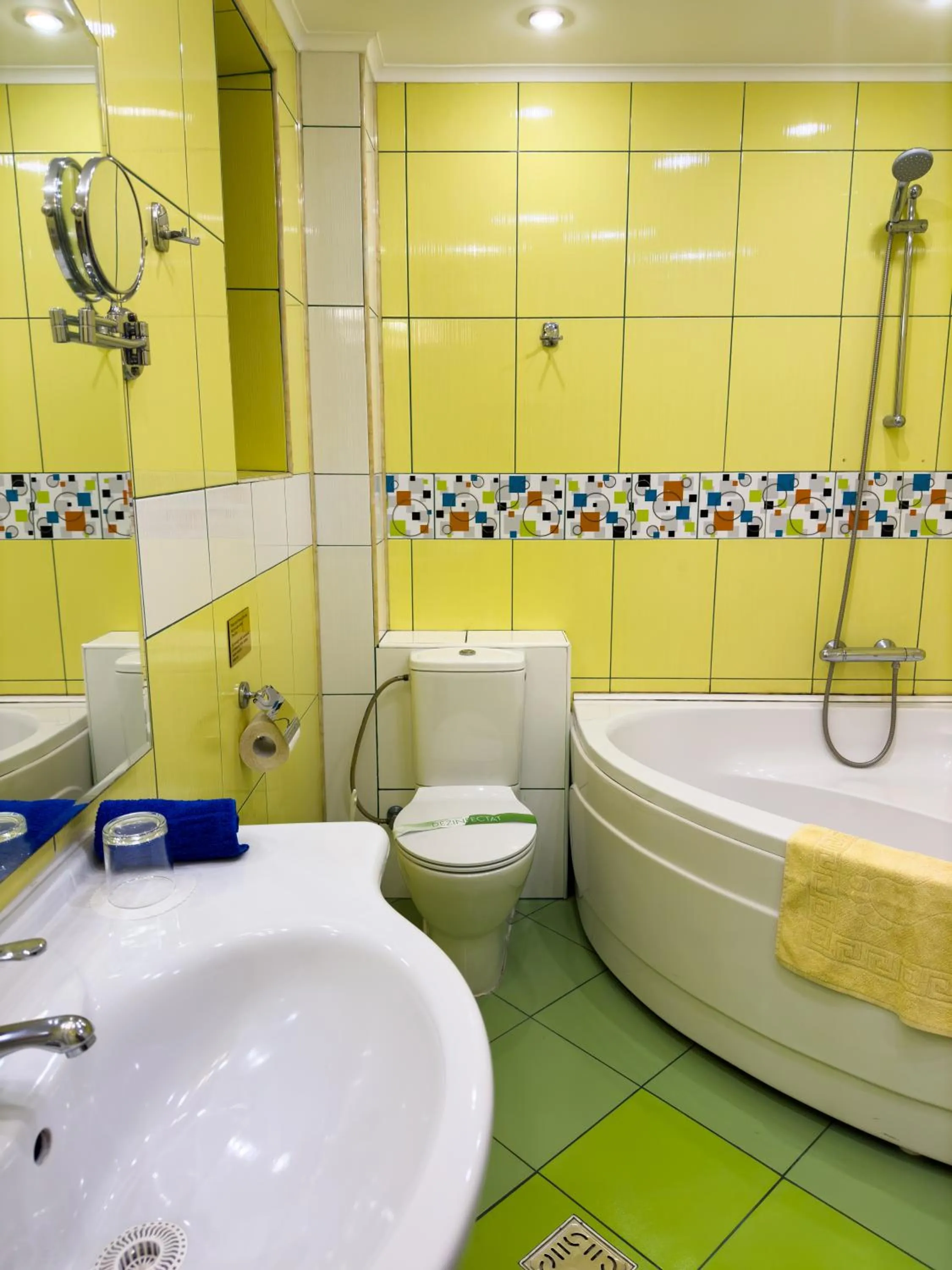 Shower in Francesca Residence