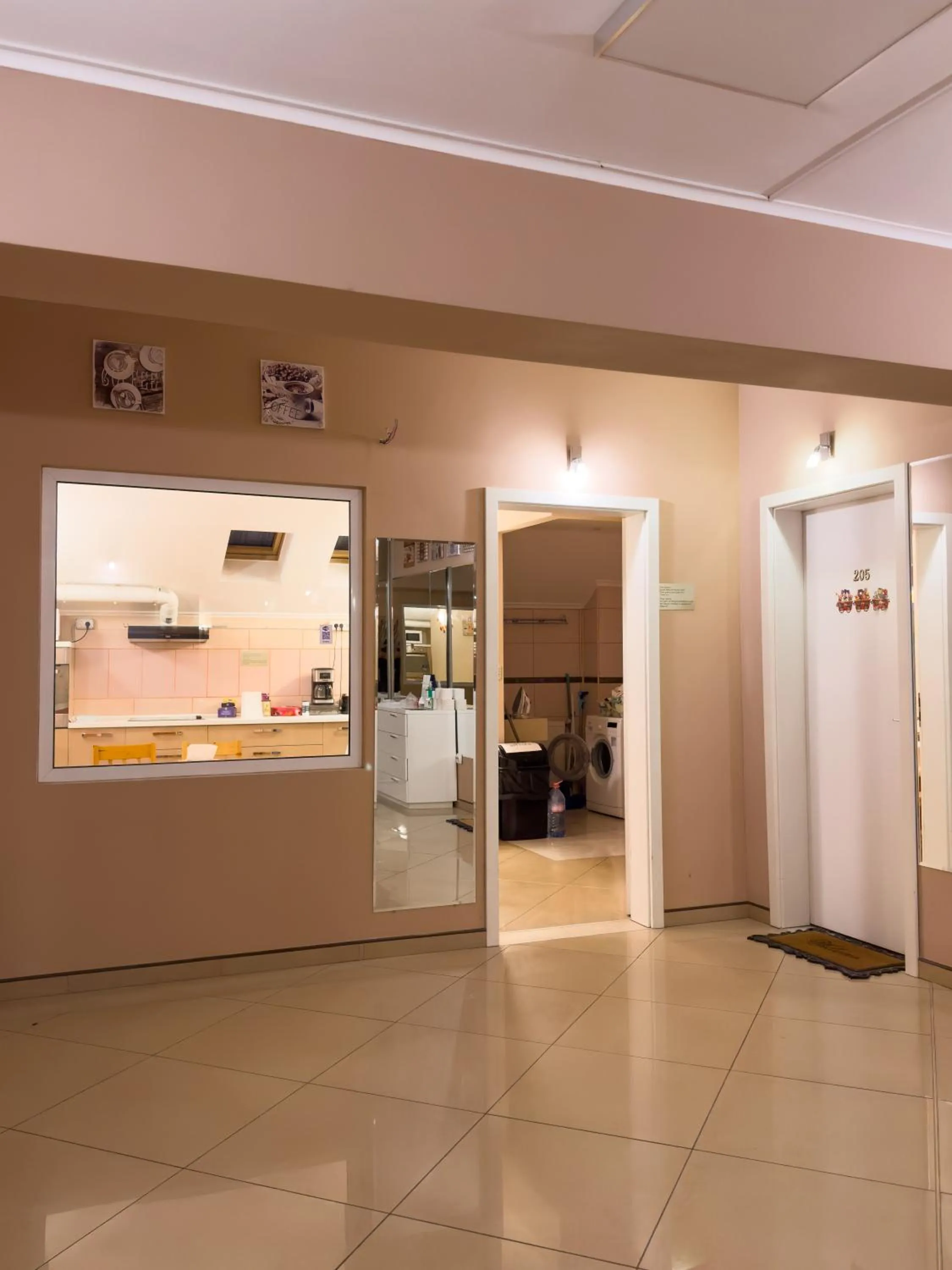 Communal lounge/ TV room in Francesca Residence