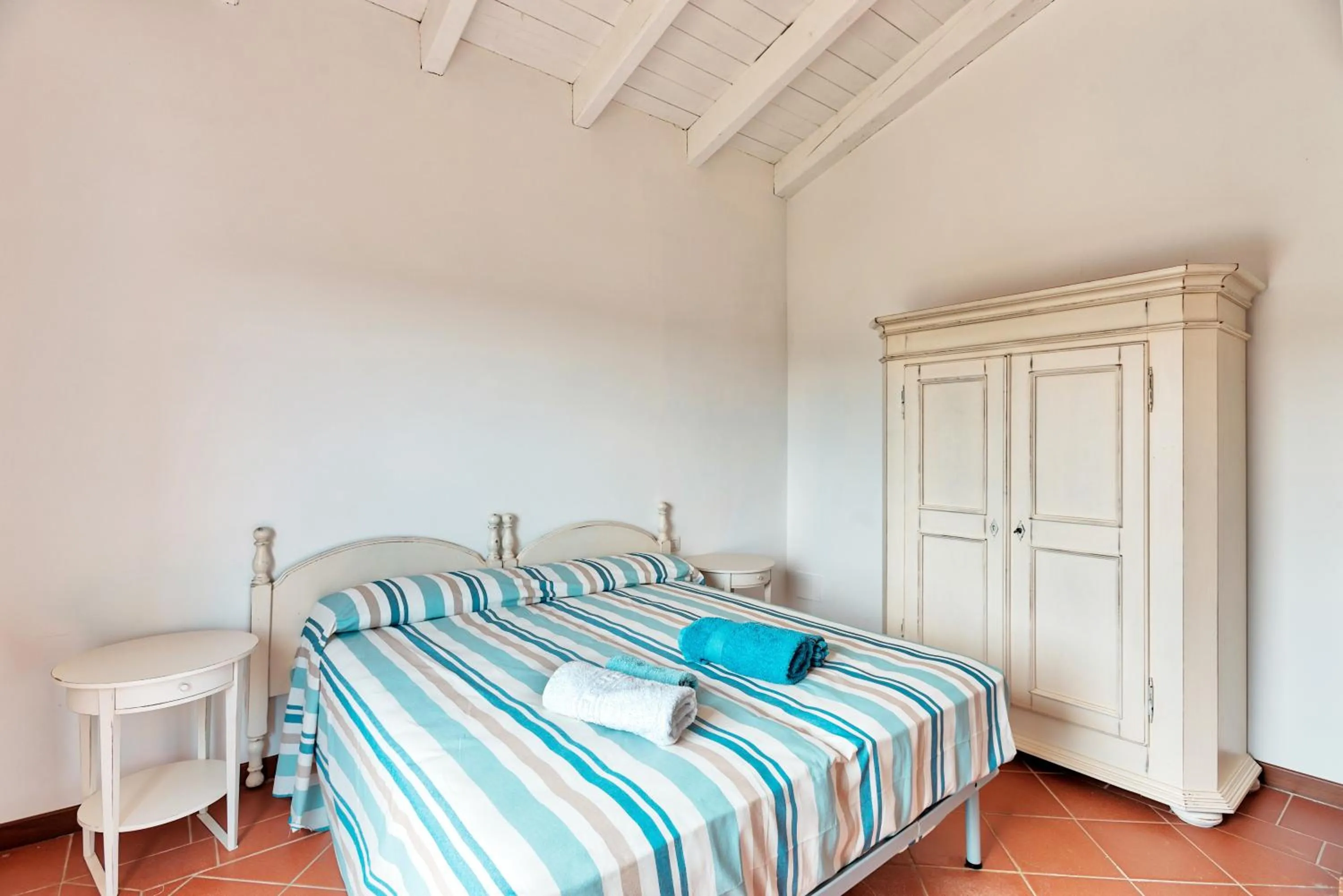 Property building, Bed in Villa Costanza