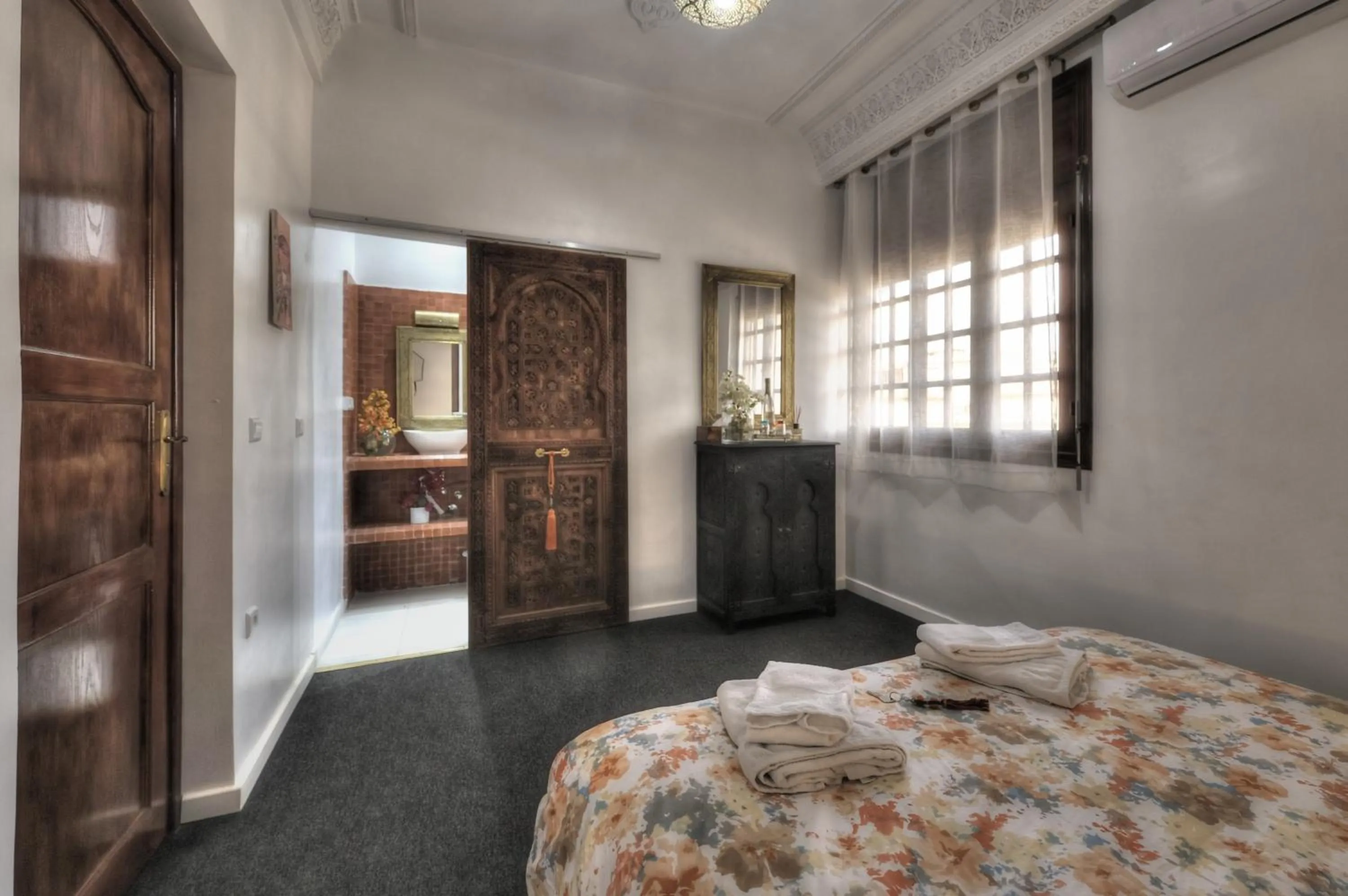 Photo of the whole room, Bed in LHOSTEL à Casablanca