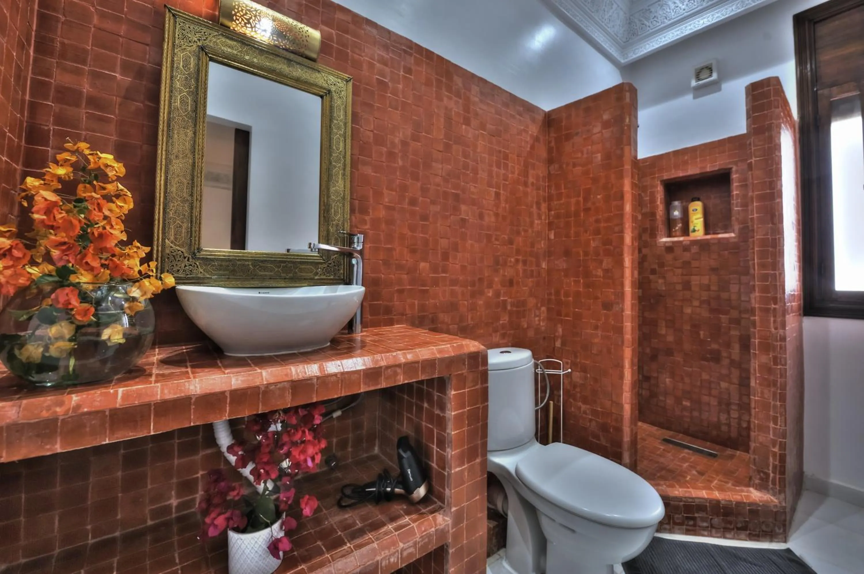 Bathroom in LHOSTEL à Casablanca