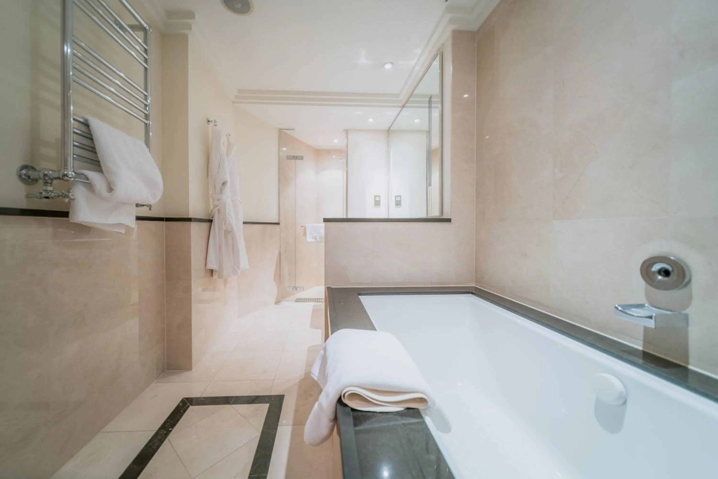 Bathroom in London Hilton on Park Lane