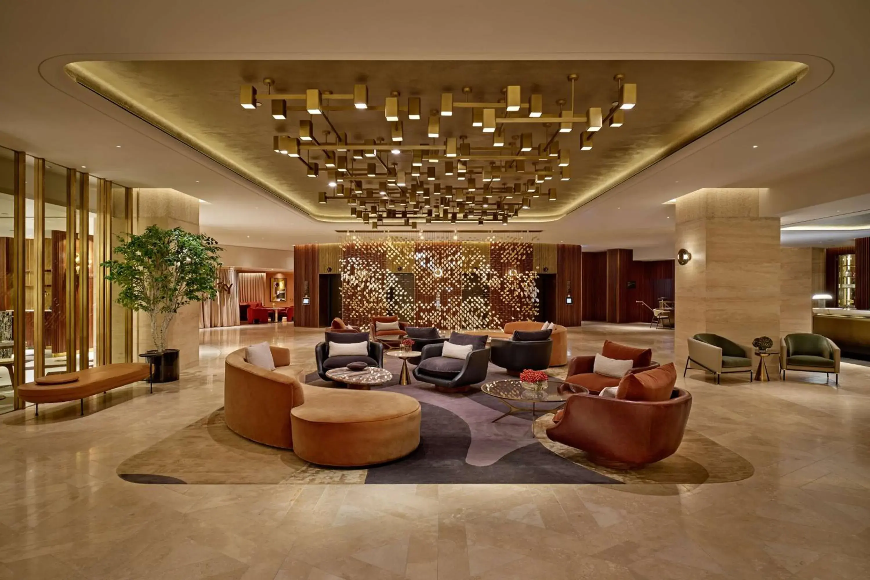 Lobby or reception in London Hilton on Park Lane Lobby or reception in London Hilton on Park Lane