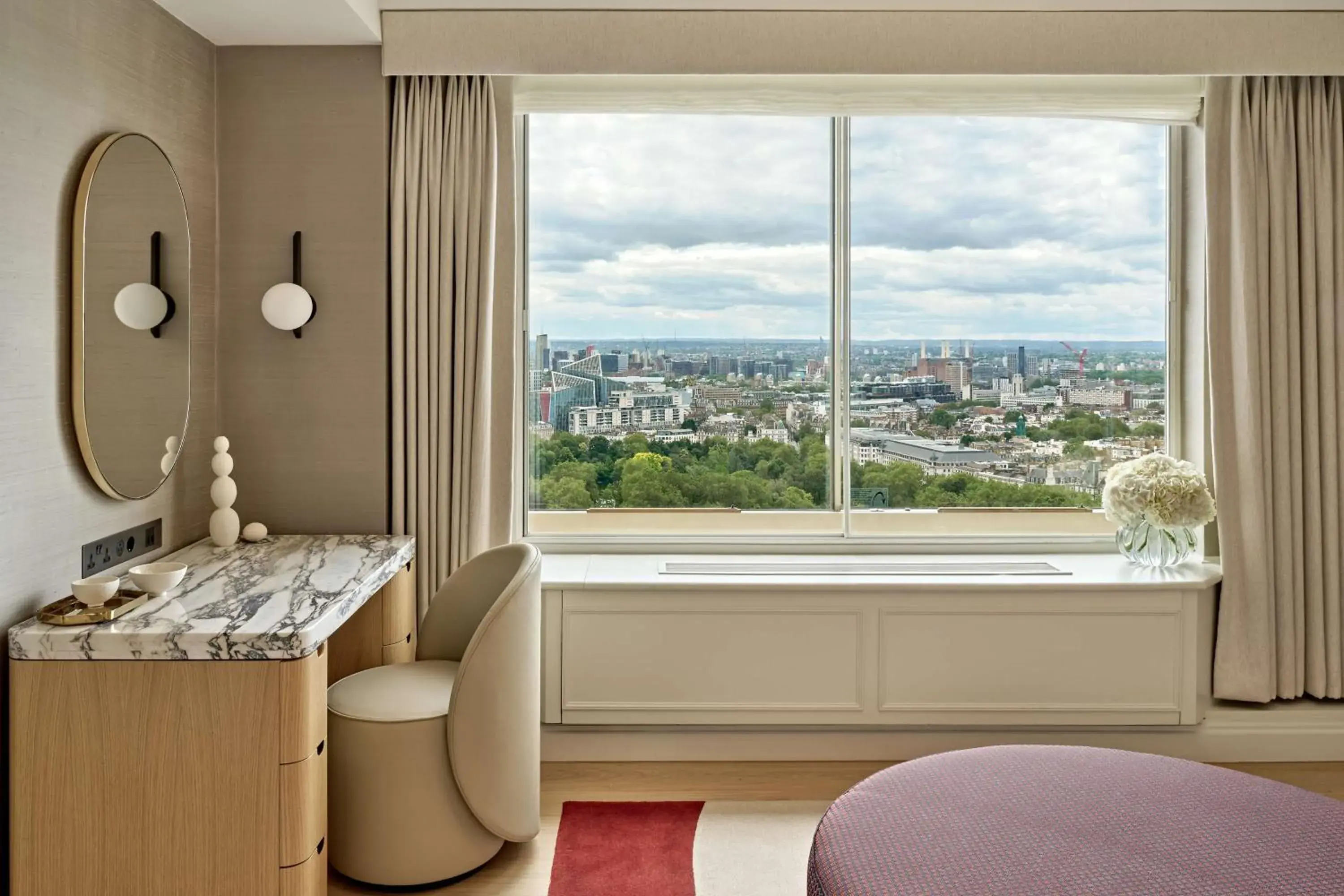 View (from property/room) in London Hilton on Park Lane View (from property/room) in London Hilton on Park Lane