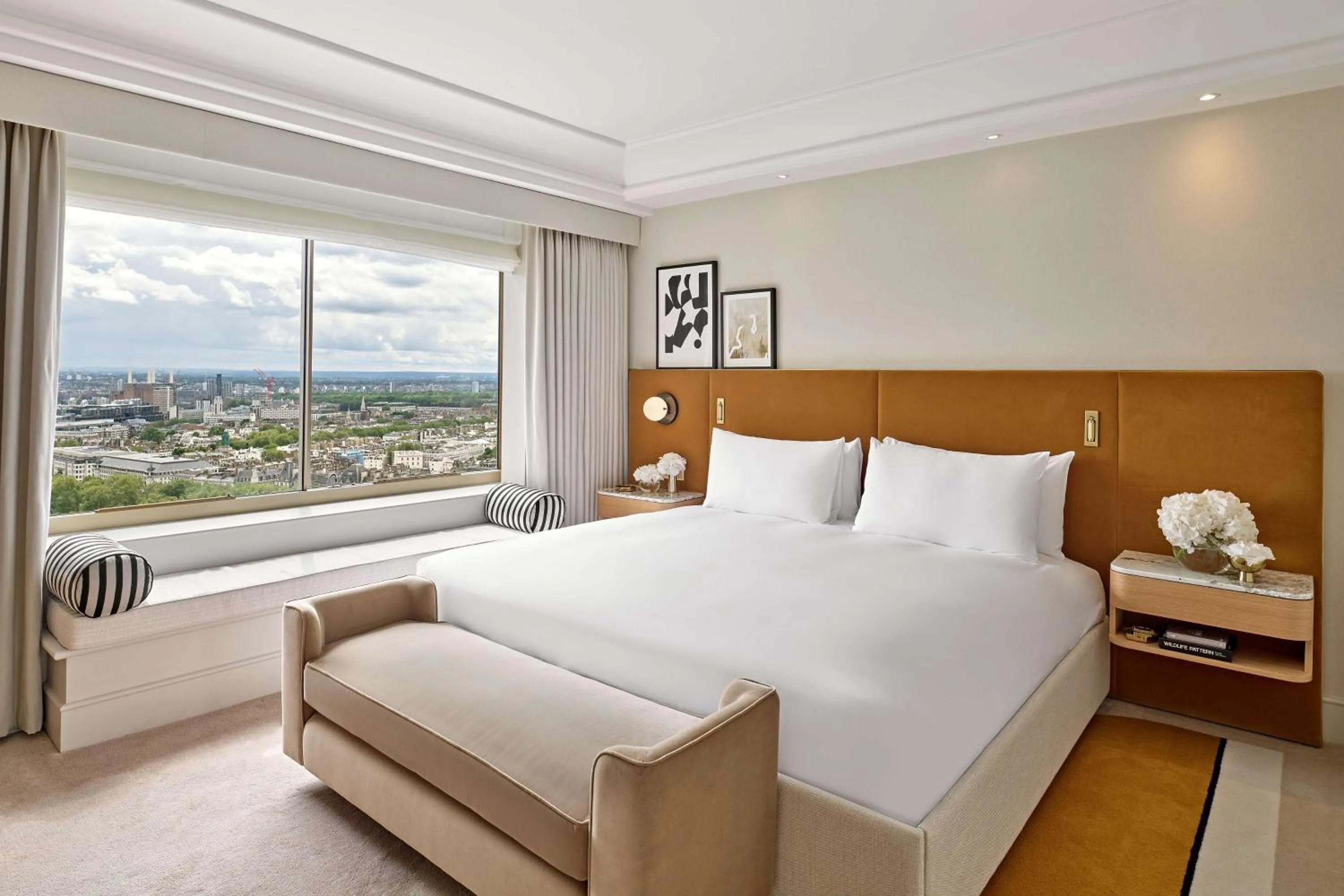 Bed in London Hilton on Park Lane