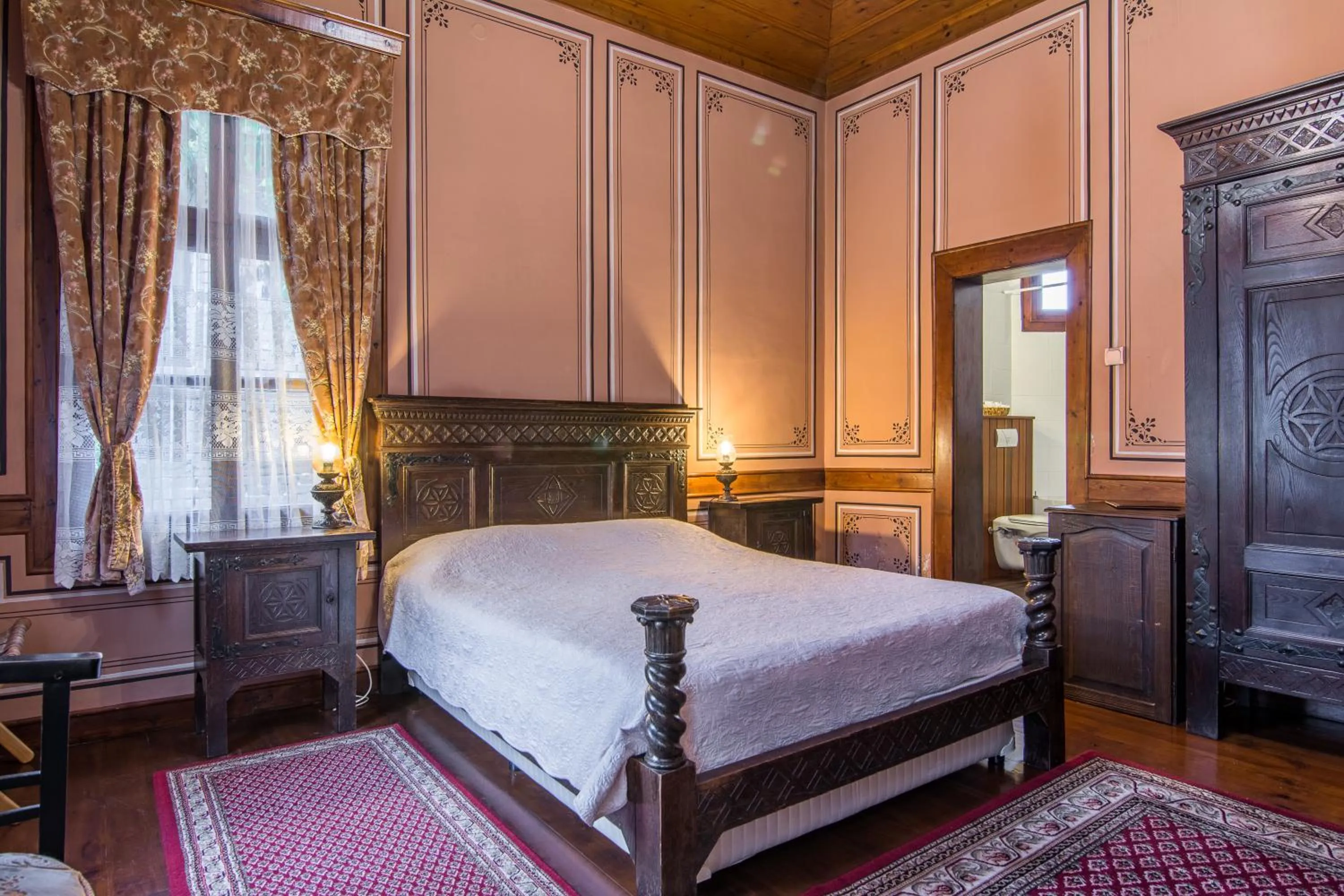 Bed in Old Legends Hotel